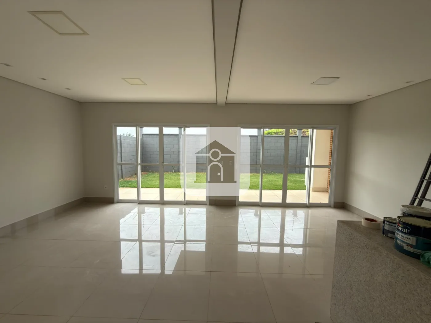 Alugar Casa / Condom&iacute;nio ou Loteamento Fechado em Uberl&acirc;ndia R$ 7.000,00 - Foto 3