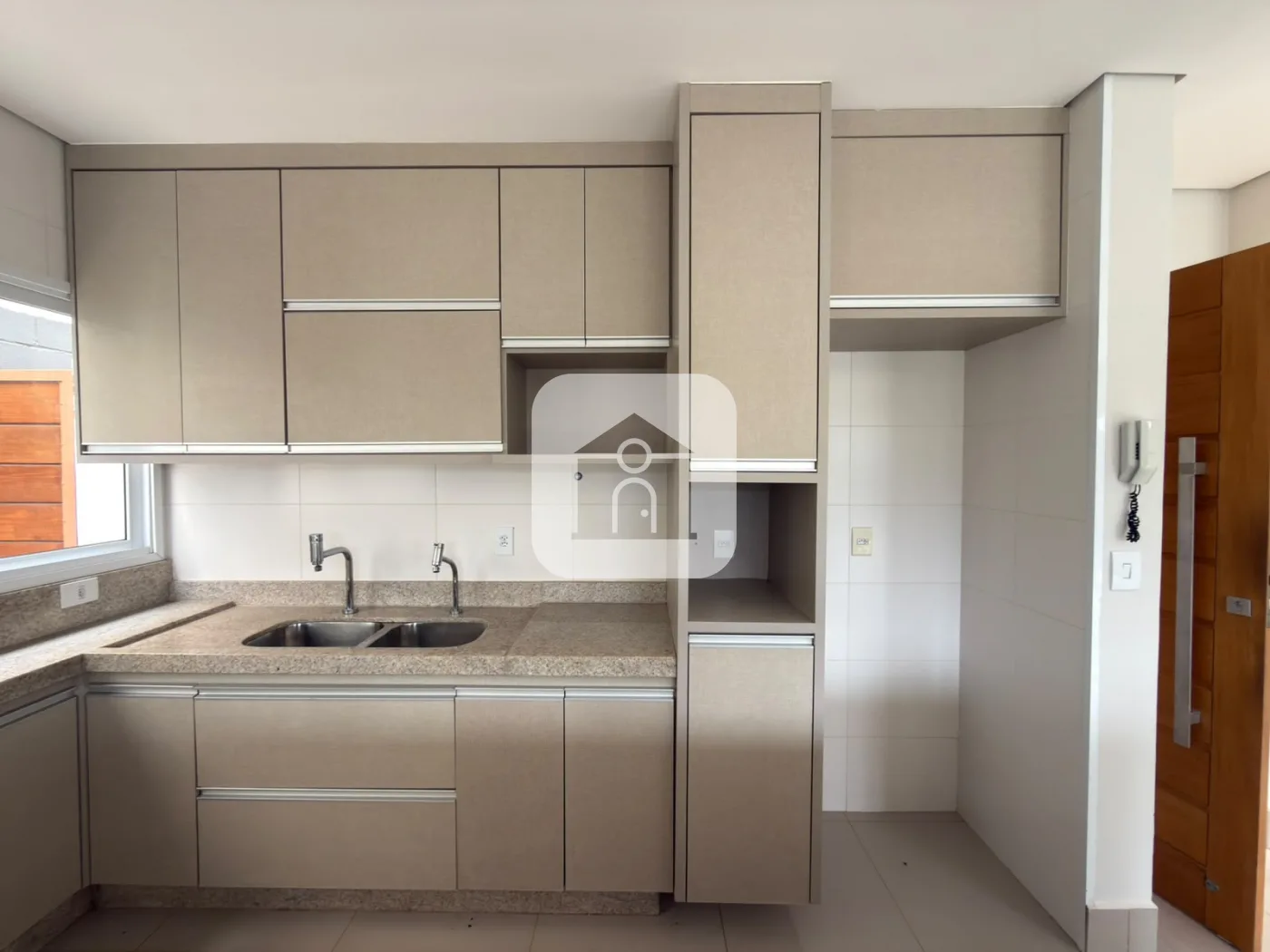 Alugar Casa / Condom&iacute;nio ou Loteamento Fechado em Uberl&acirc;ndia R$ 7.000,00 - Foto 8