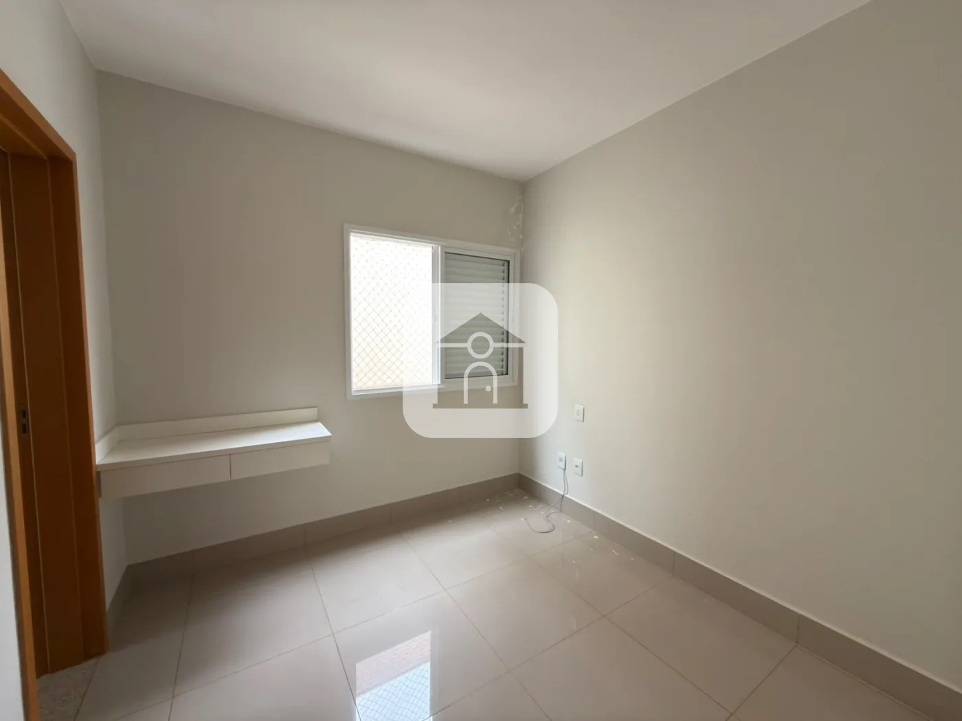 Alugar Casa / Condom&iacute;nio ou Loteamento Fechado em Uberl&acirc;ndia R$ 7.000,00 - Foto 15