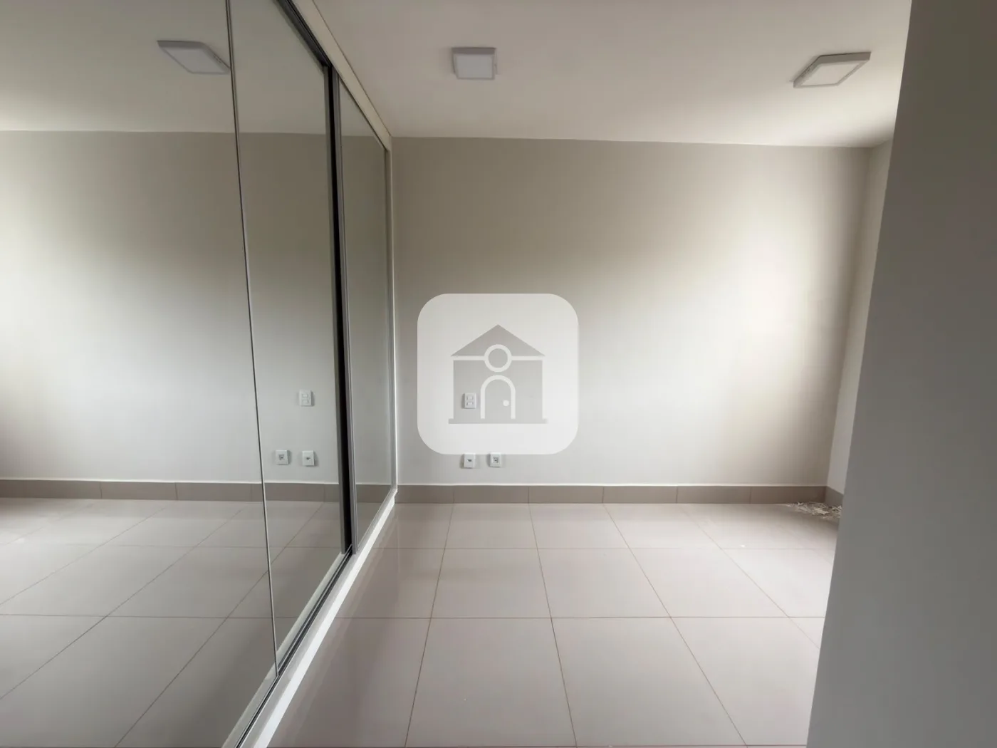 Alugar Casa / Condom&iacute;nio ou Loteamento Fechado em Uberl&acirc;ndia R$ 7.000,00 - Foto 22