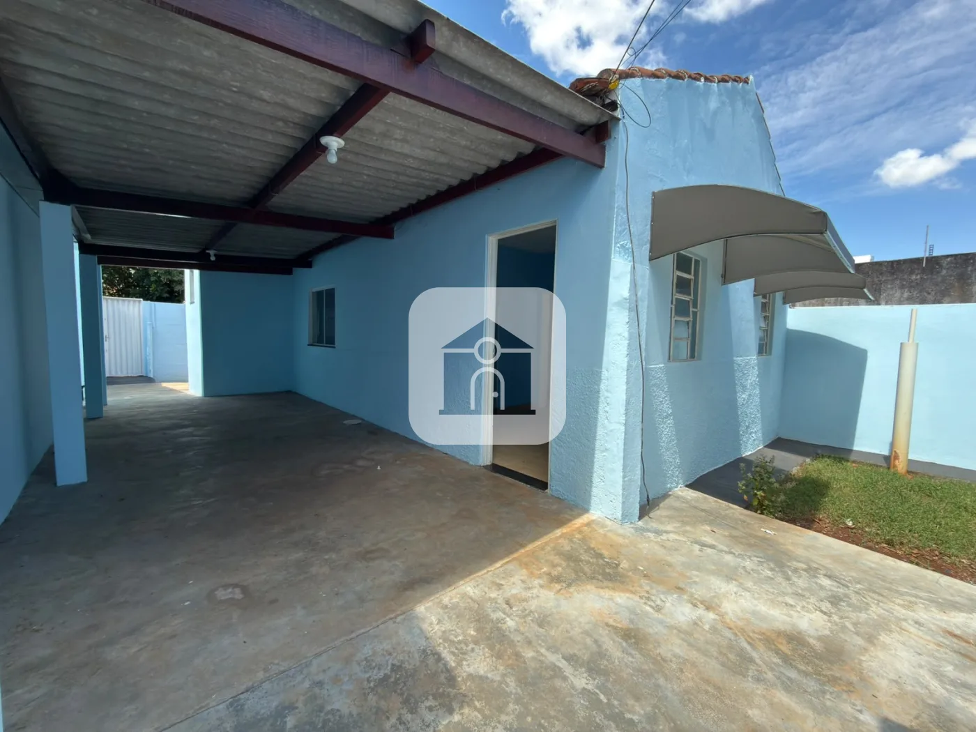Alugar Casa / Padr&atilde;o em Uberl&acirc;ndia R$ 1.700,00 - Foto 1