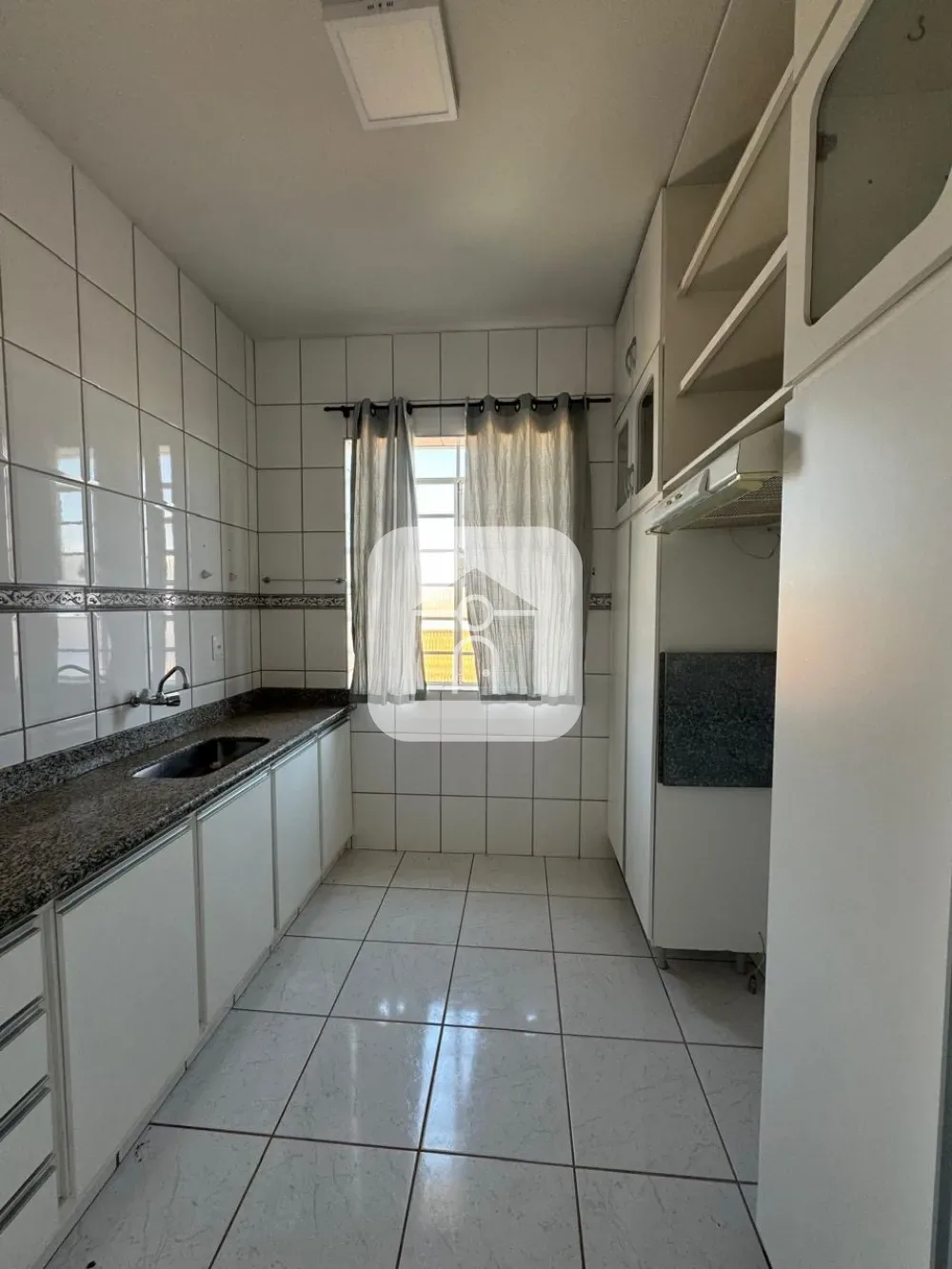Alugar Apartamento / Sobrado em Araguari R$ 1.650,00 - Foto 11