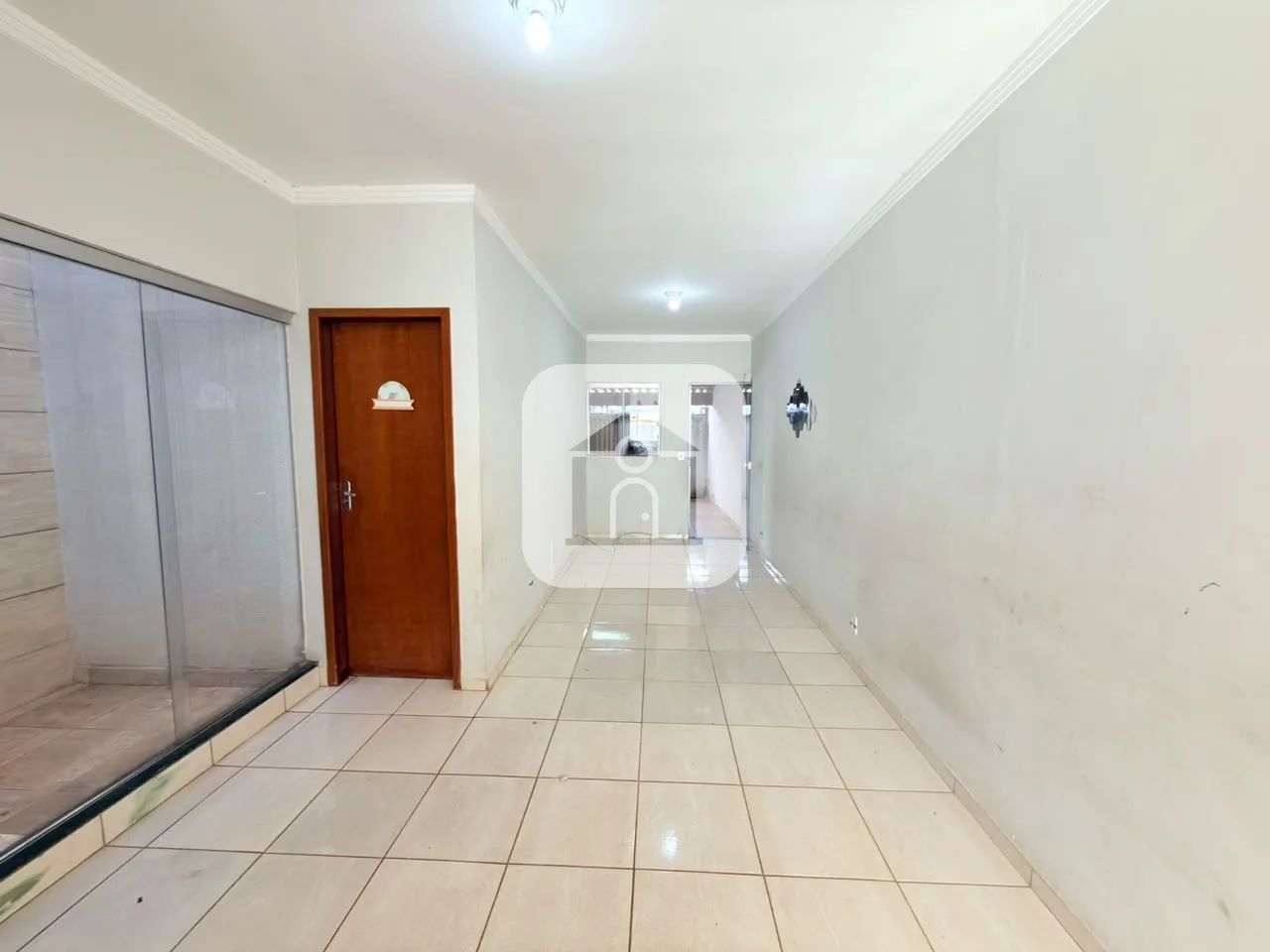 Alugar Casa / Padr&atilde;o em Uberl&acirc;ndia R$ 1.600,00 - Foto 3