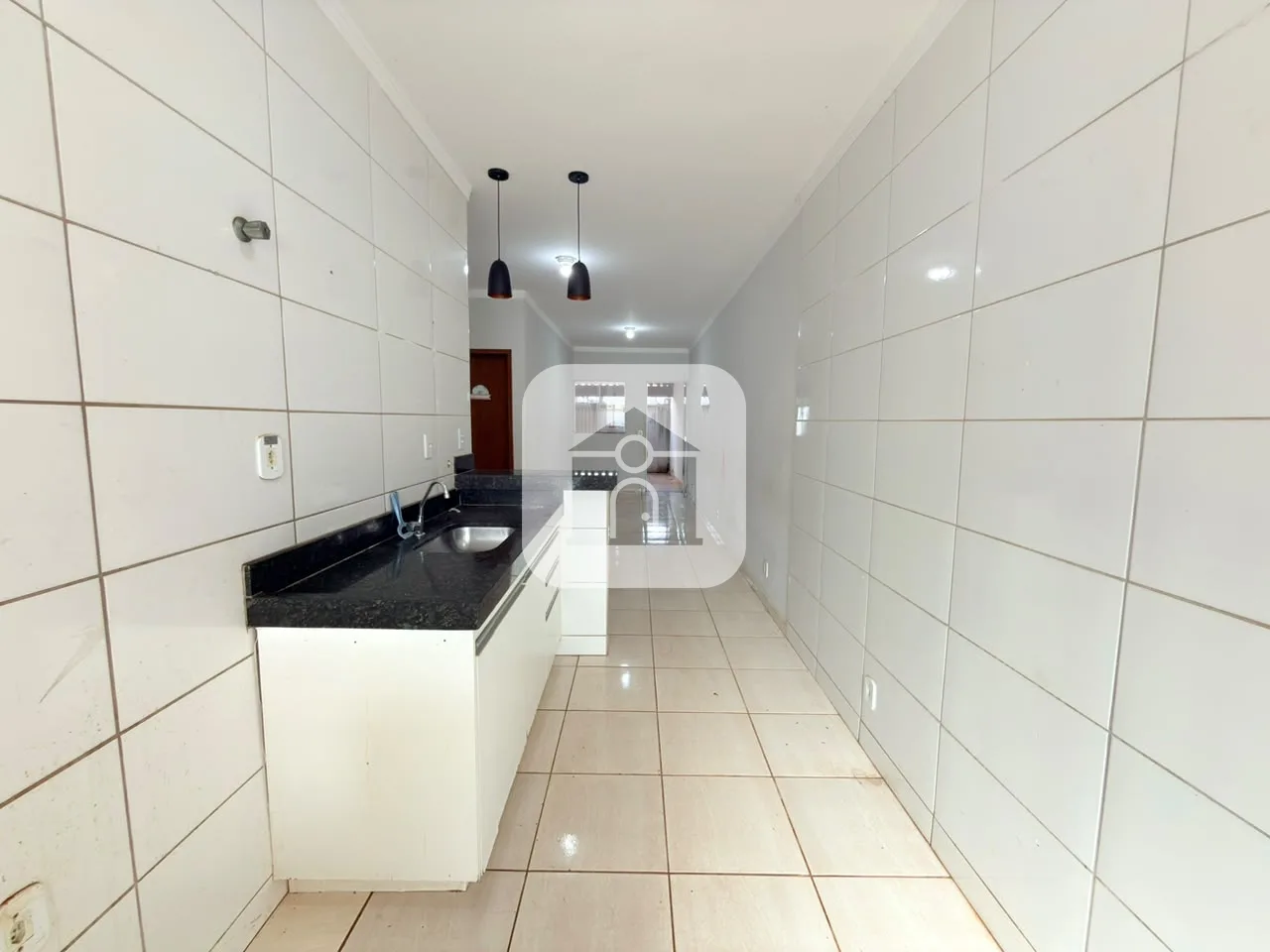 Alugar Casa / Padr&atilde;o em Uberl&acirc;ndia R$ 1.600,00 - Foto 5