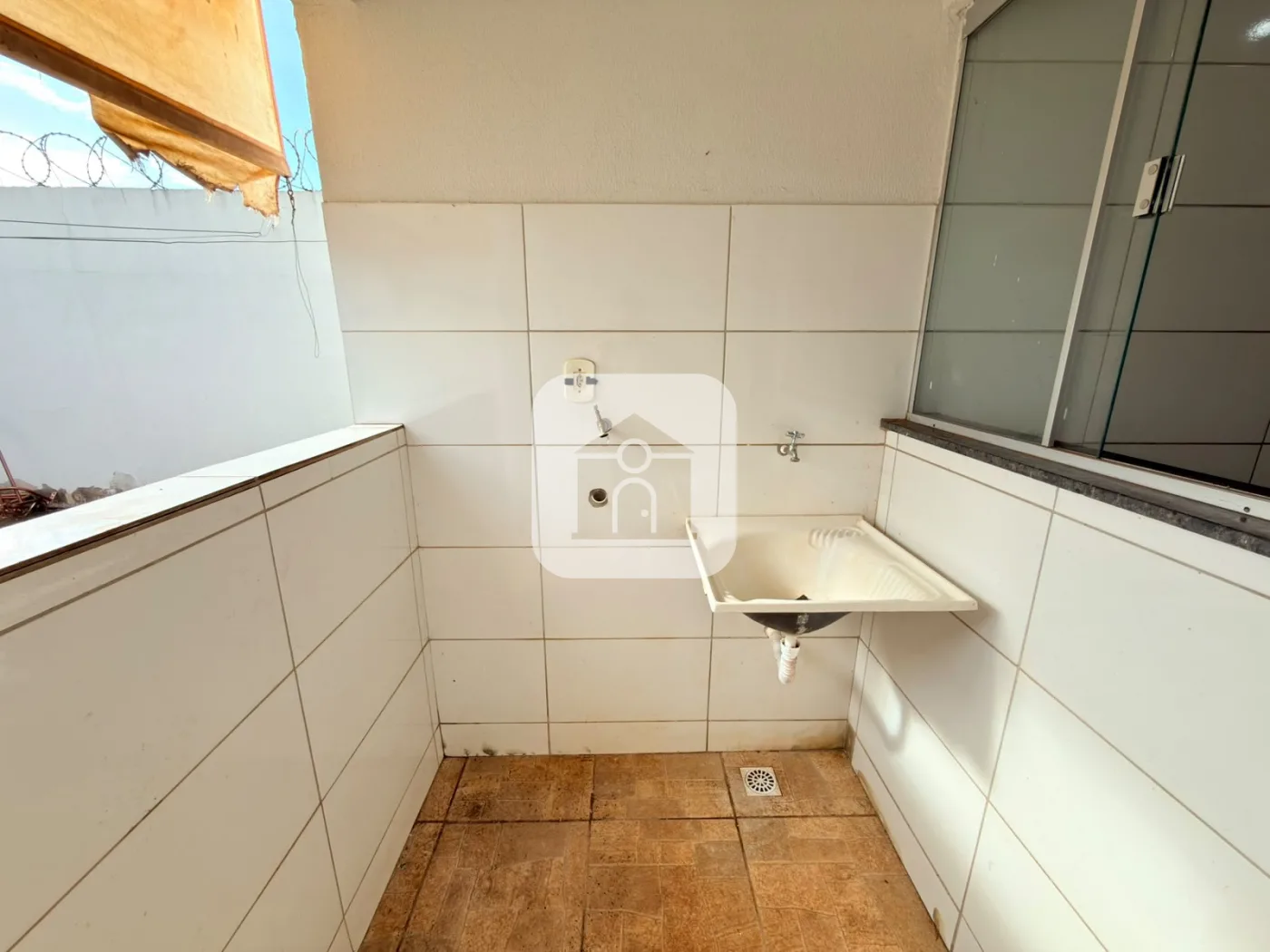 Alugar Casa / Padr&atilde;o em Uberl&acirc;ndia R$ 1.600,00 - Foto 16