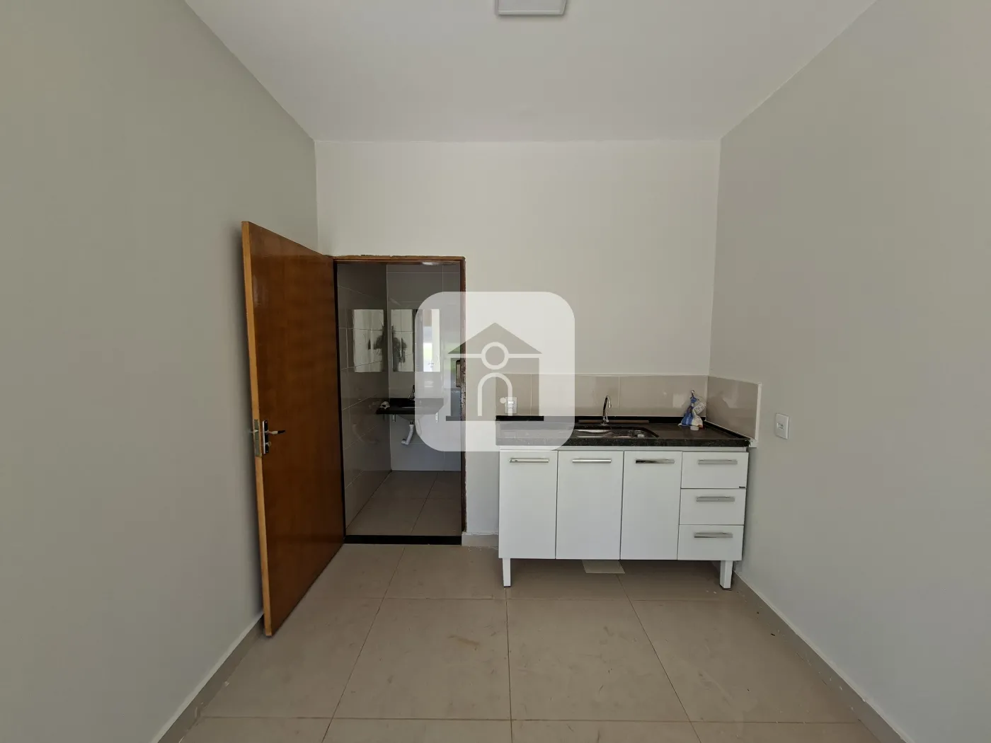 Alugar Comercial / Loja em Uberl&acirc;ndia R$ 1.500,00 - Foto 4