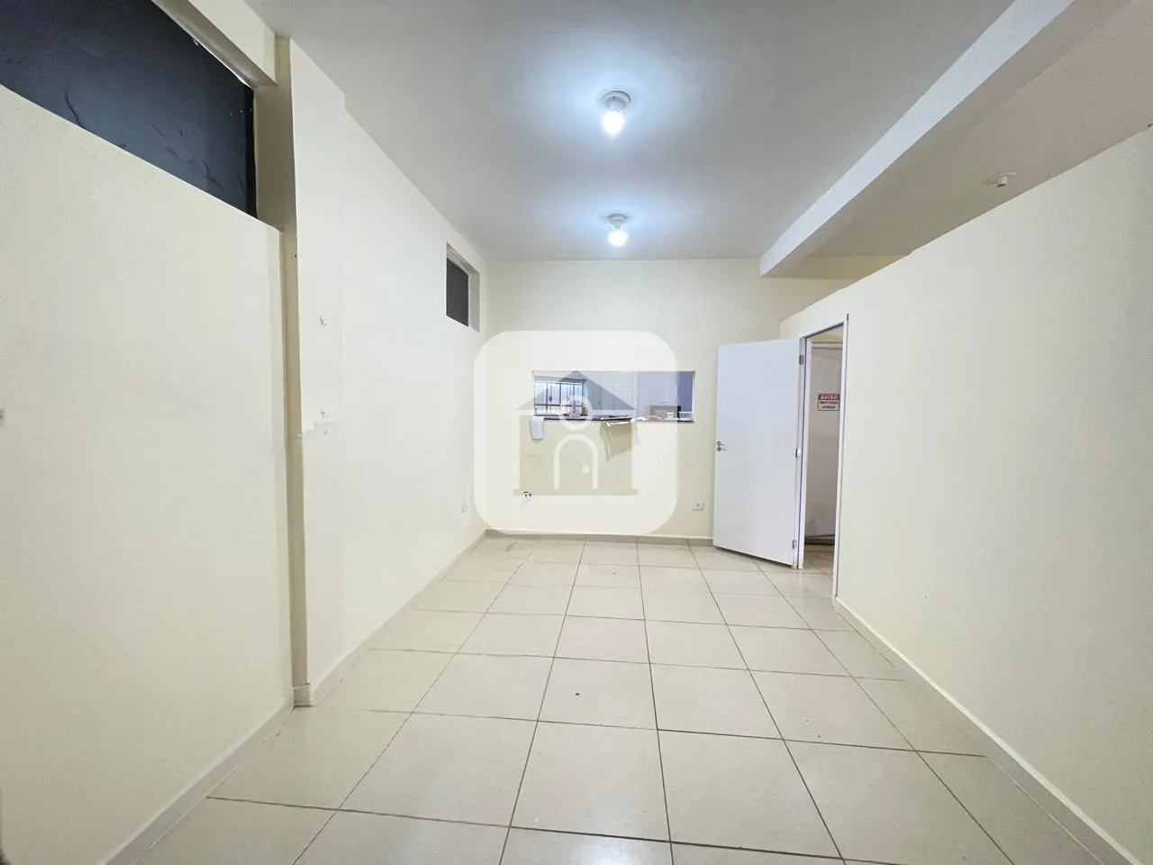 Alugar Comercial / Loja em Uberl&acirc;ndia R$ 2.500,00 - Foto 2