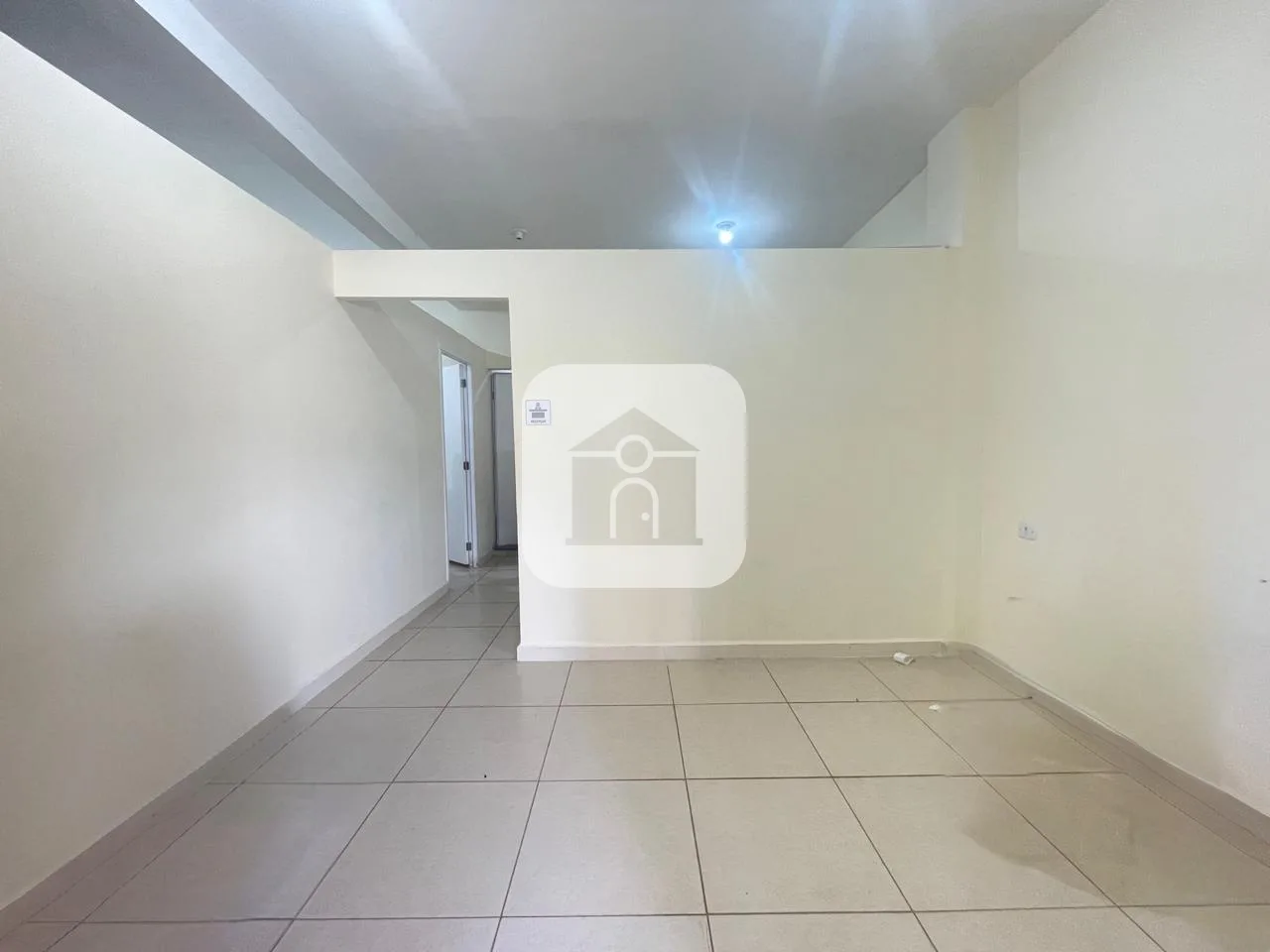 Alugar Comercial / Loja em Uberl&acirc;ndia R$ 2.500,00 - Foto 4
