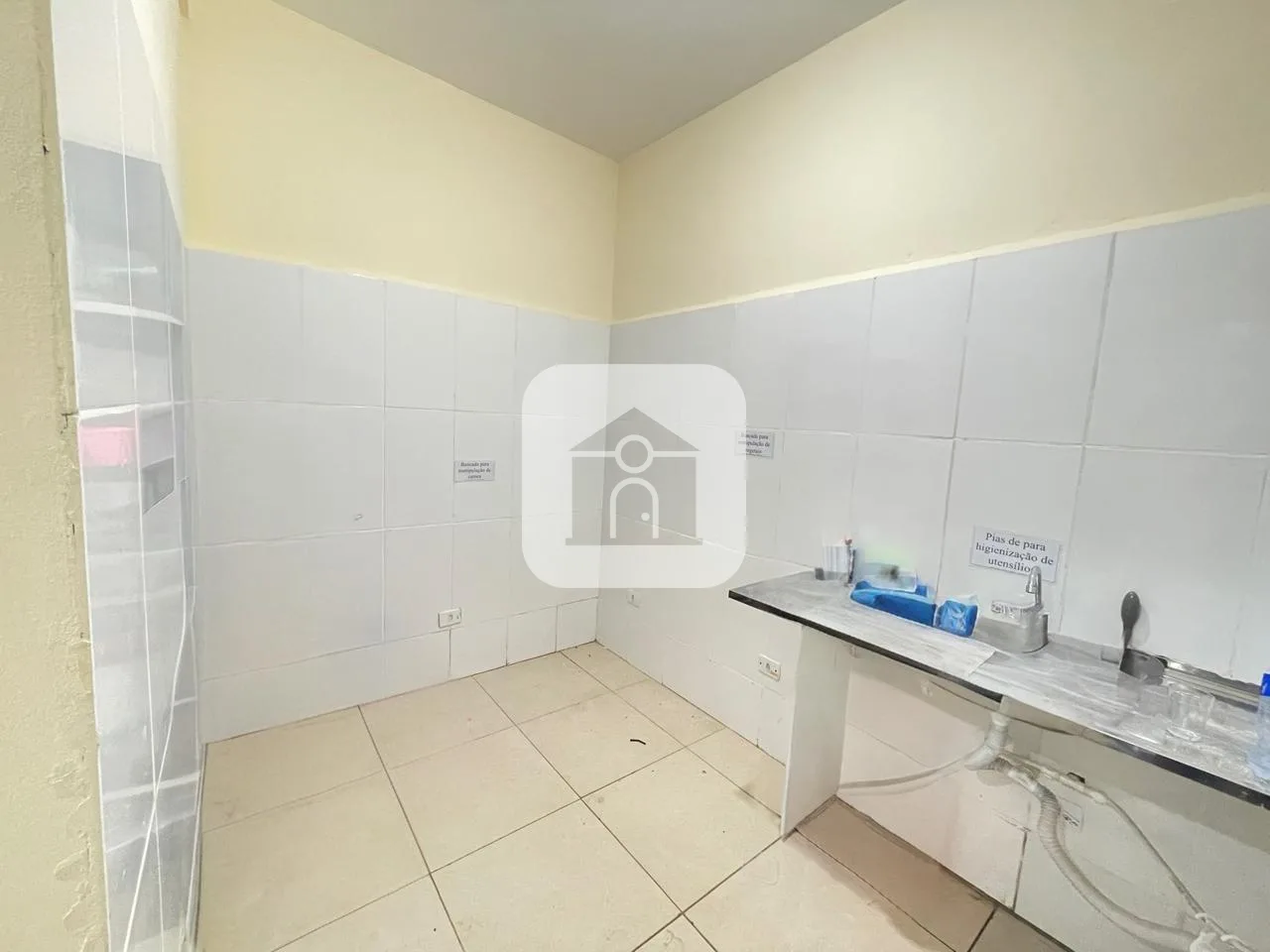 Alugar Comercial / Loja em Uberl&acirc;ndia R$ 2.500,00 - Foto 5