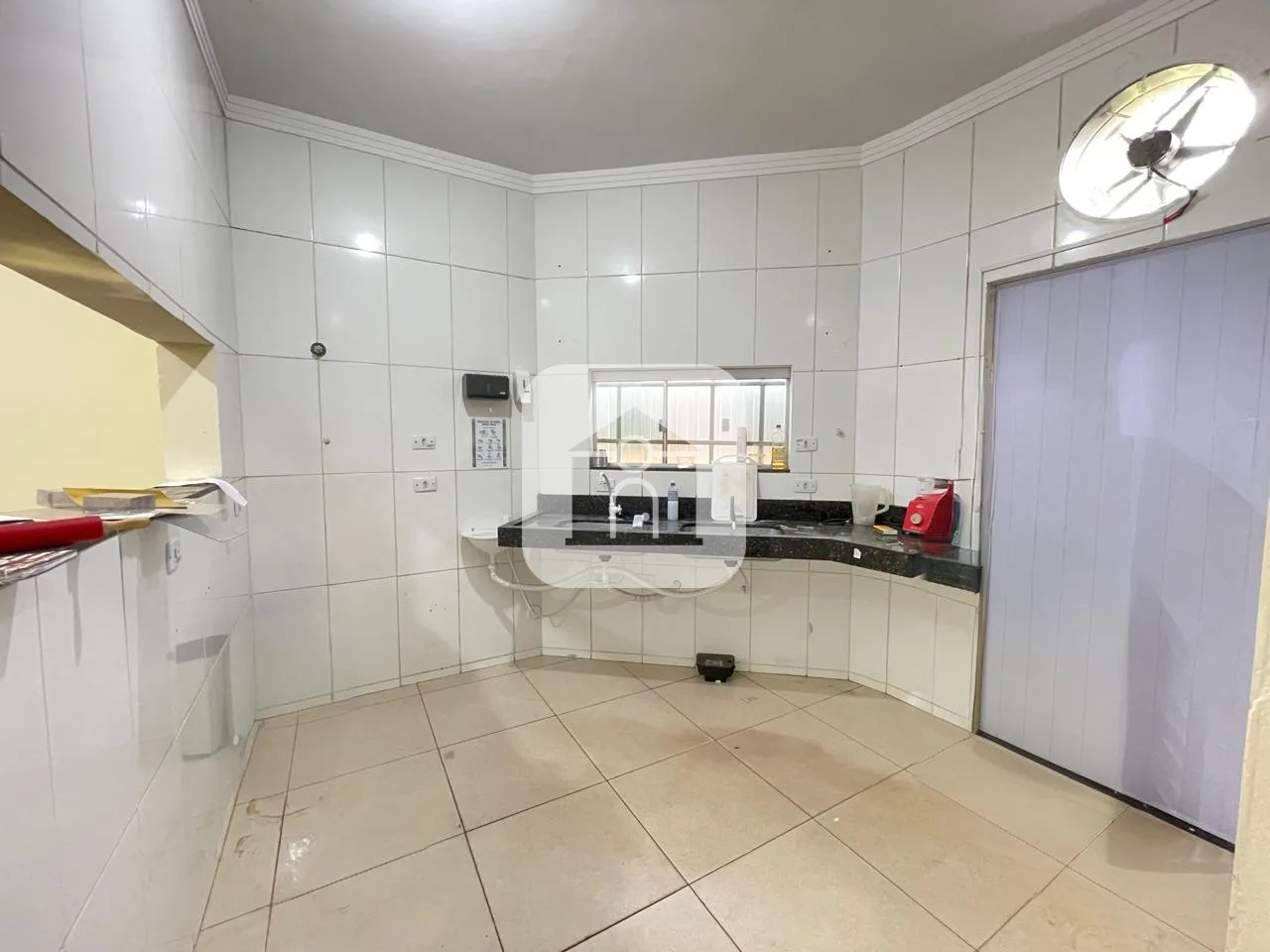 Alugar Comercial / Loja em Uberl&acirc;ndia R$ 2.500,00 - Foto 6
