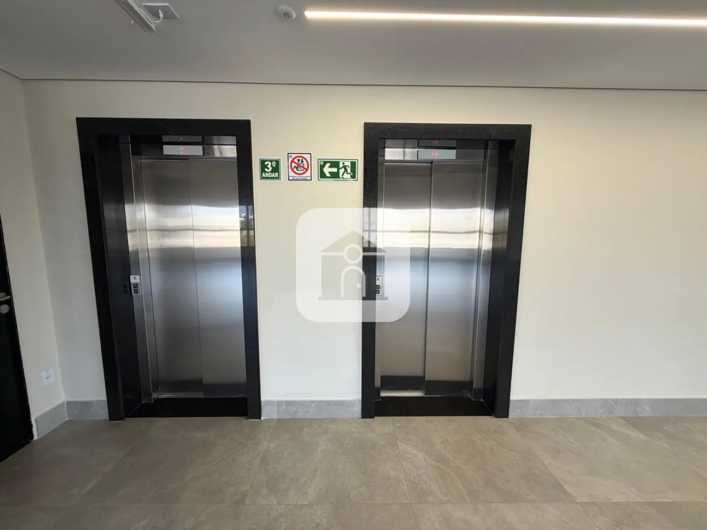 Comprar Comercial / Laje corporativa em Uberl&acirc;ndia - Foto 13
