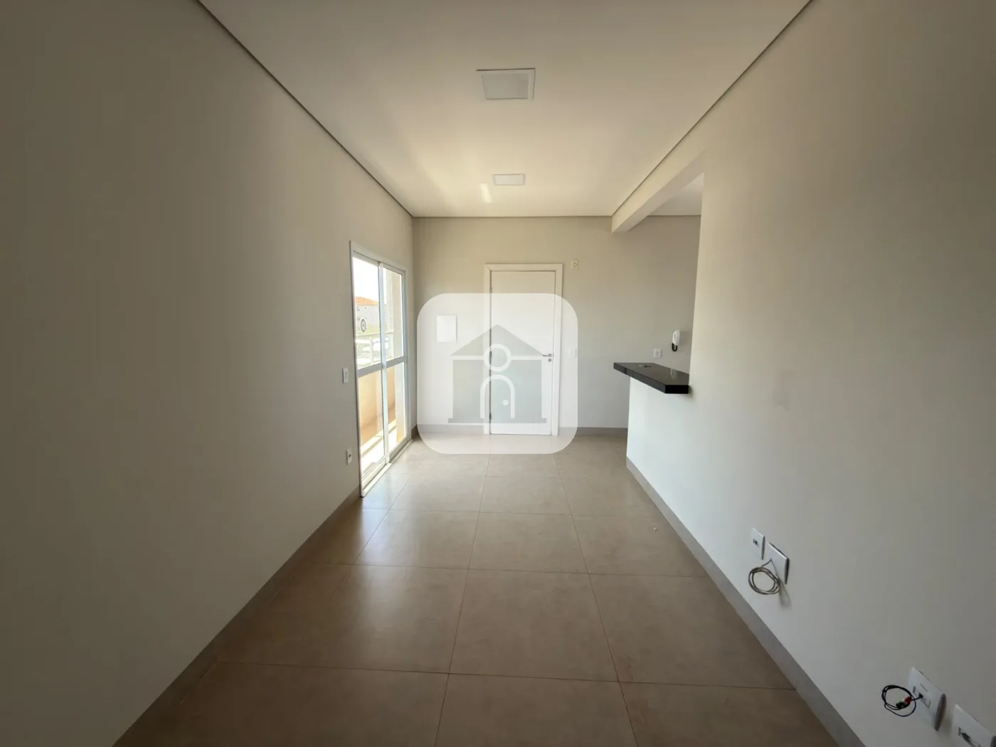 Alugar Apartamento / Padr&atilde;o em Uberl&acirc;ndia R$ 2.000,00 - Foto 1