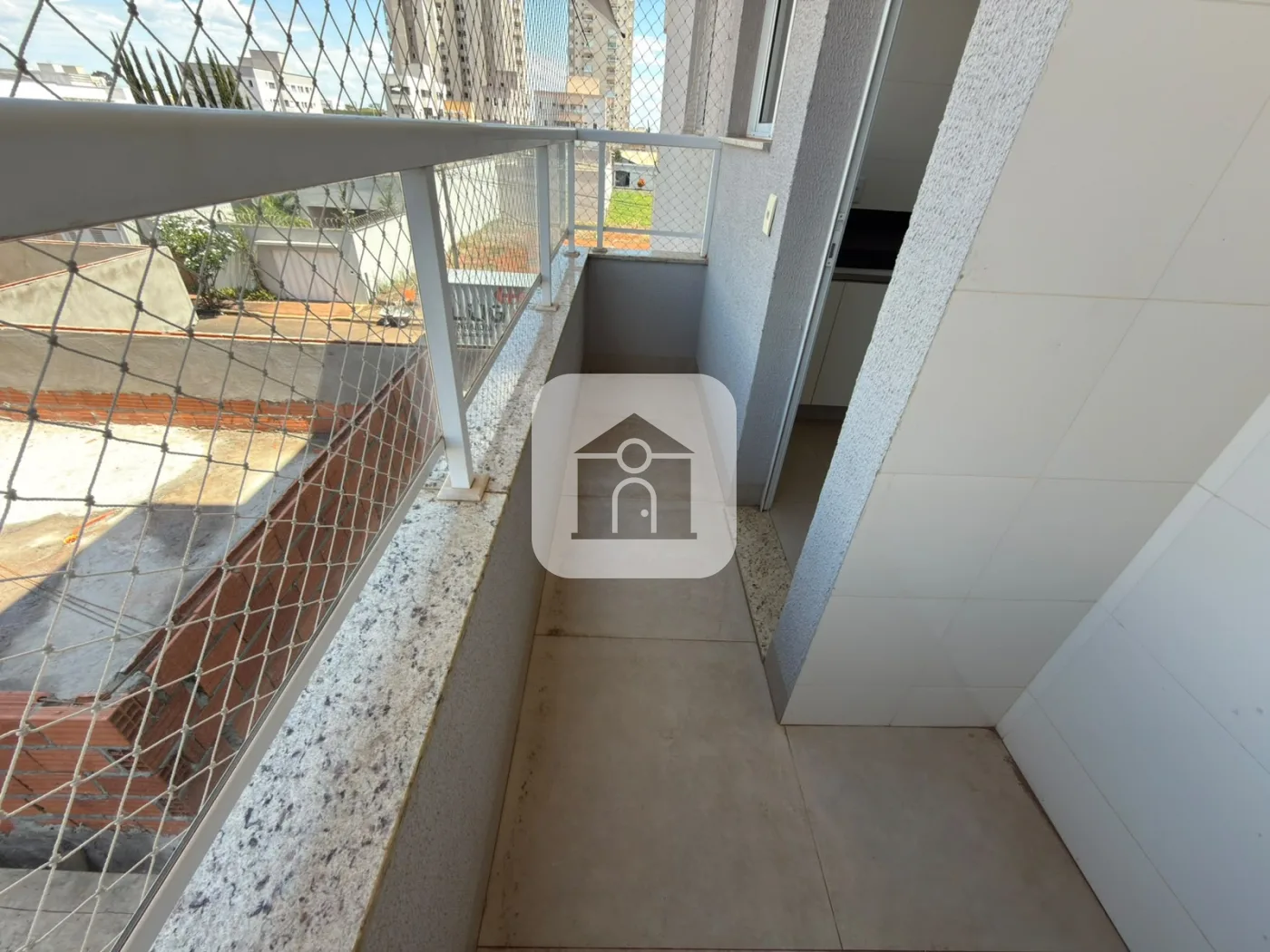 Alugar Apartamento / Padr&atilde;o em Uberl&acirc;ndia R$ 2.000,00 - Foto 4