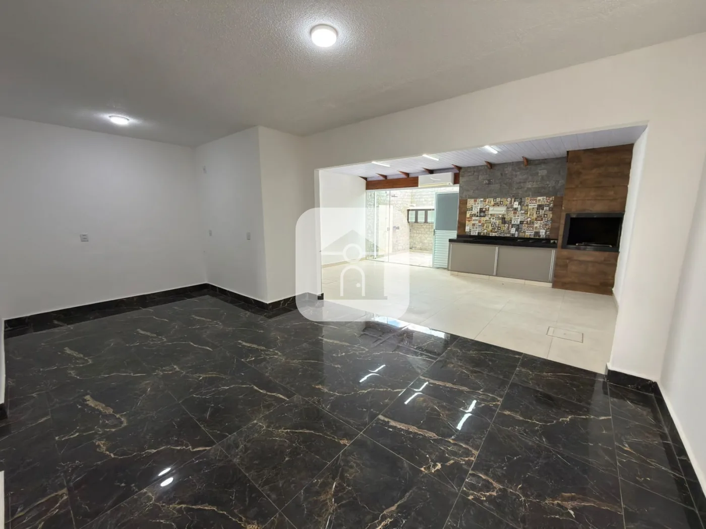 Alugar Casa / Condom&iacute;nio ou Loteamento Fechado em Uberlandia R$ 3.000,00 - Foto 2