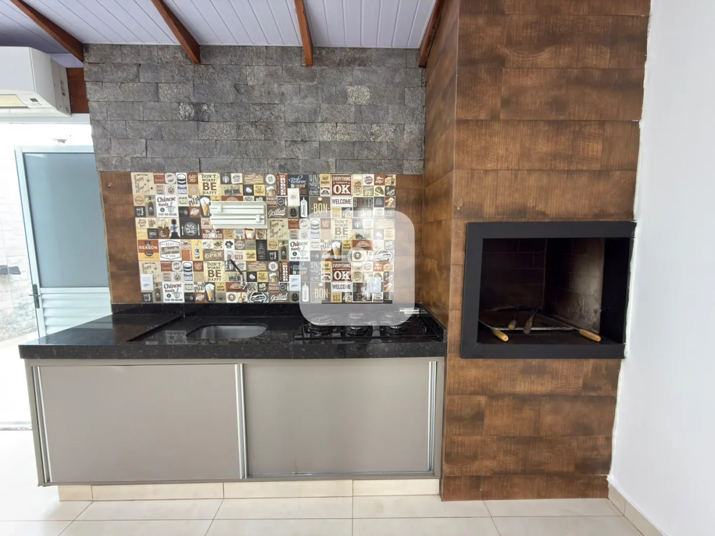 Alugar Casa / Condom&iacute;nio ou Loteamento Fechado em Uberlandia R$ 3.000,00 - Foto 3