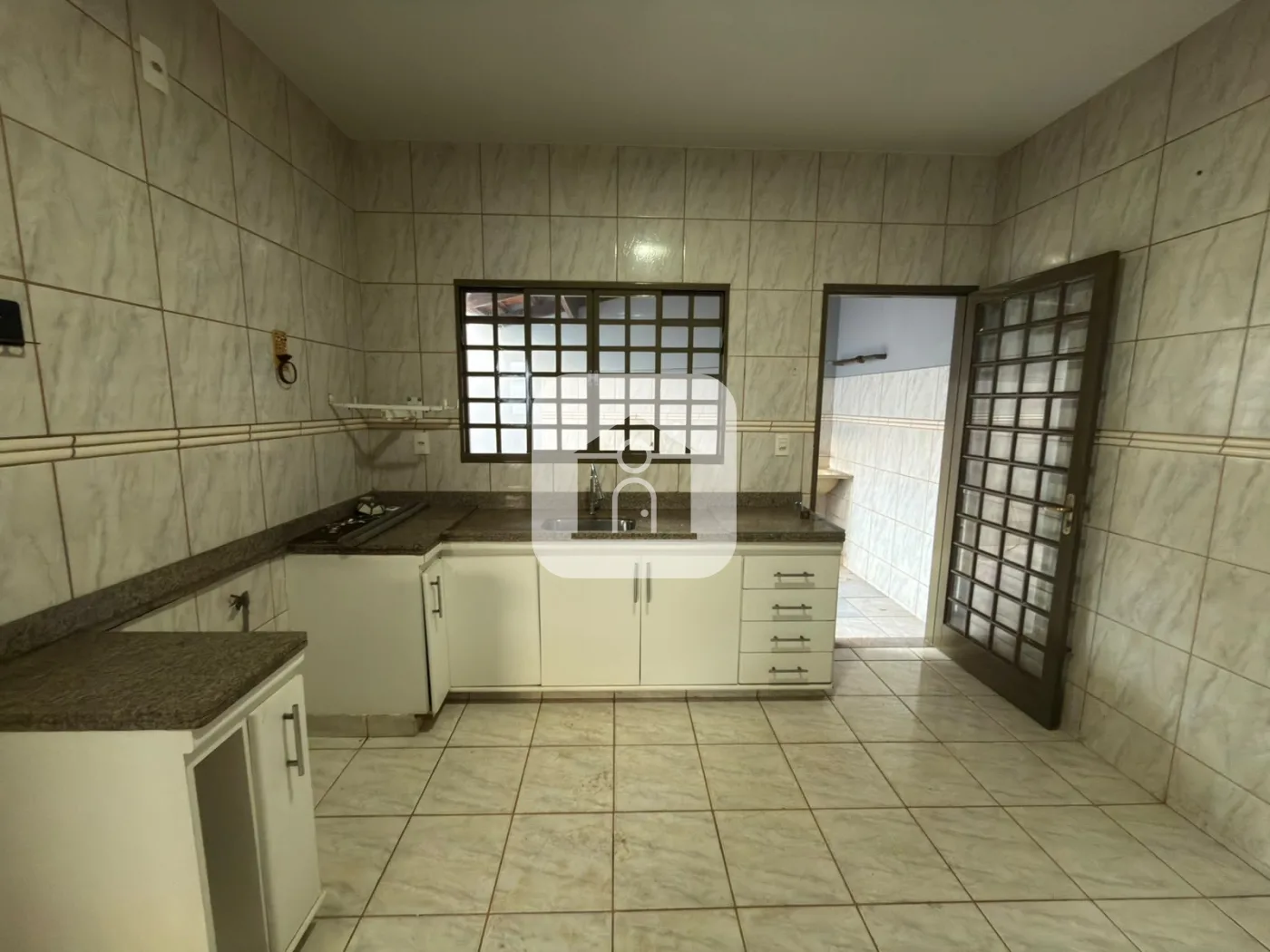 Alugar Casa / Padr&atilde;o em Uberl&acirc;ndia R$ 2.100,00 - Foto 7
