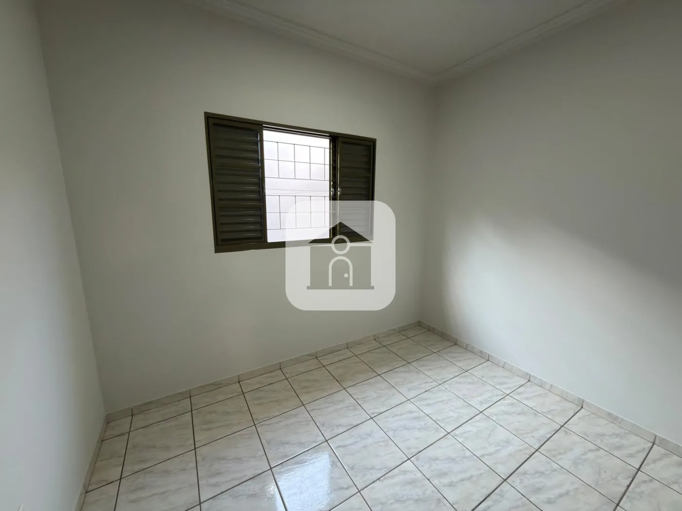 Alugar Casa / Padr&atilde;o em Uberl&acirc;ndia R$ 2.100,00 - Foto 11