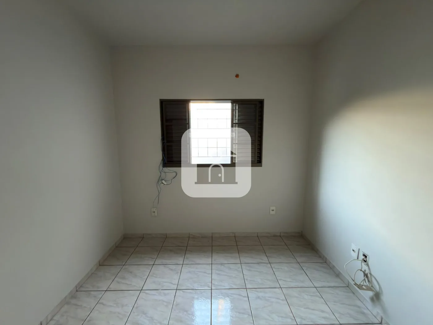 Alugar Casa / Padr&atilde;o em Uberl&acirc;ndia R$ 2.100,00 - Foto 15