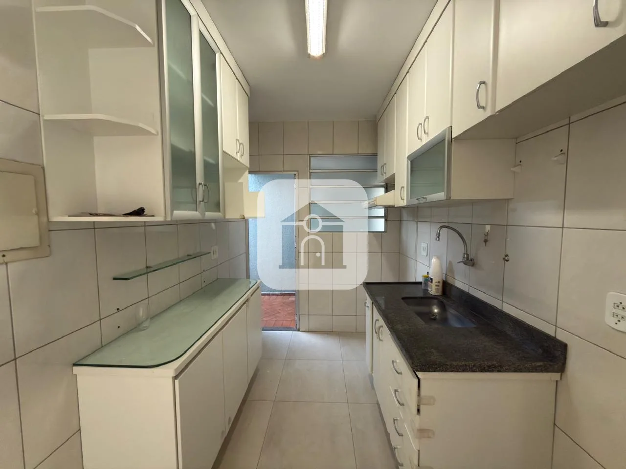 Alugar Casa / Condom&iacute;nio ou Loteamento Fechado em Uberlandia R$ 3.300,00 - Foto 3