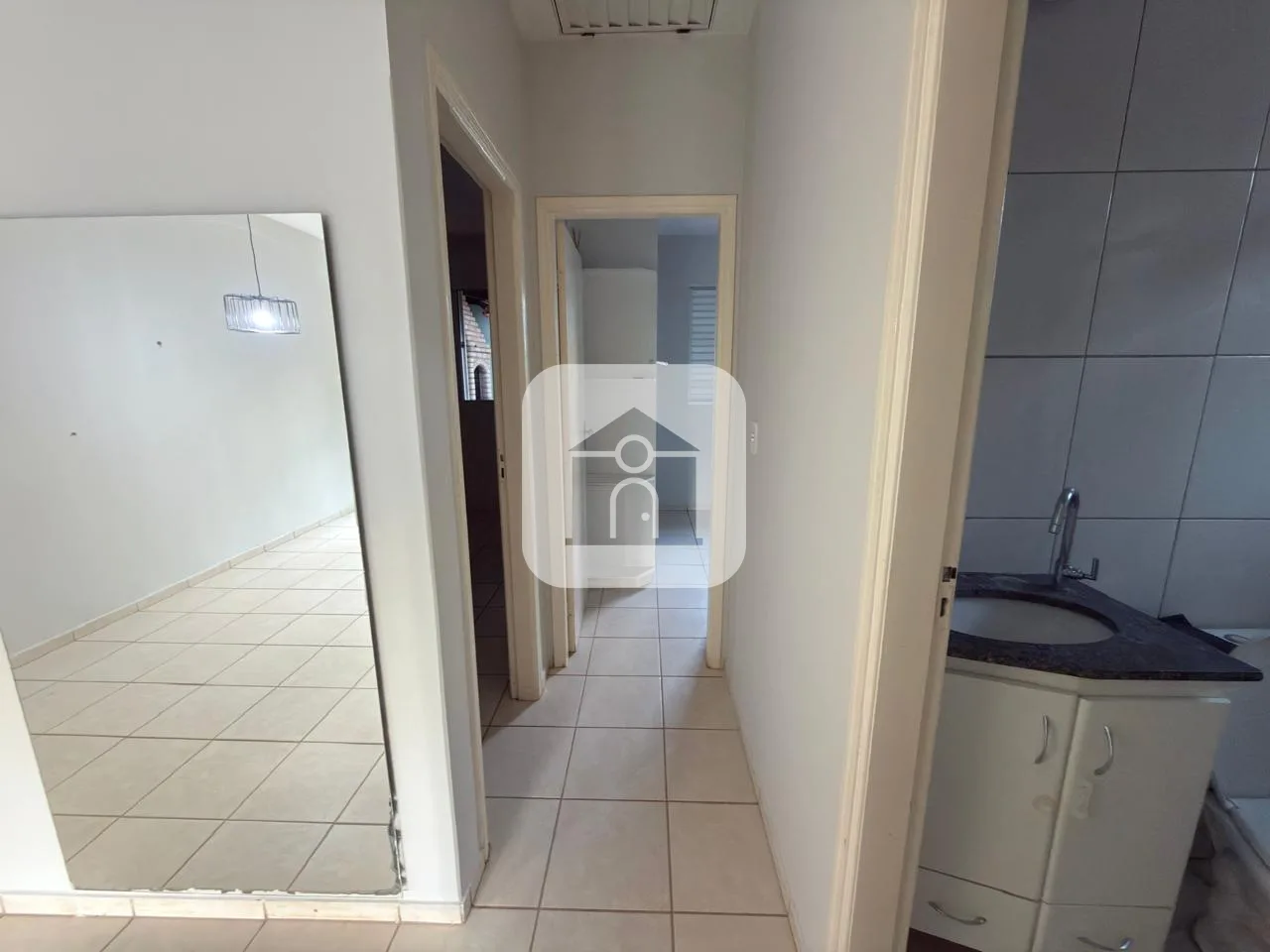 Alugar Casa / Condom&iacute;nio ou Loteamento Fechado em Uberlandia R$ 3.300,00 - Foto 6