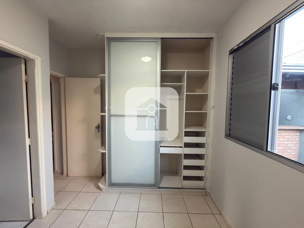 Alugar Casa / Condom&iacute;nio ou Loteamento Fechado em Uberlandia R$ 3.300,00 - Foto 8