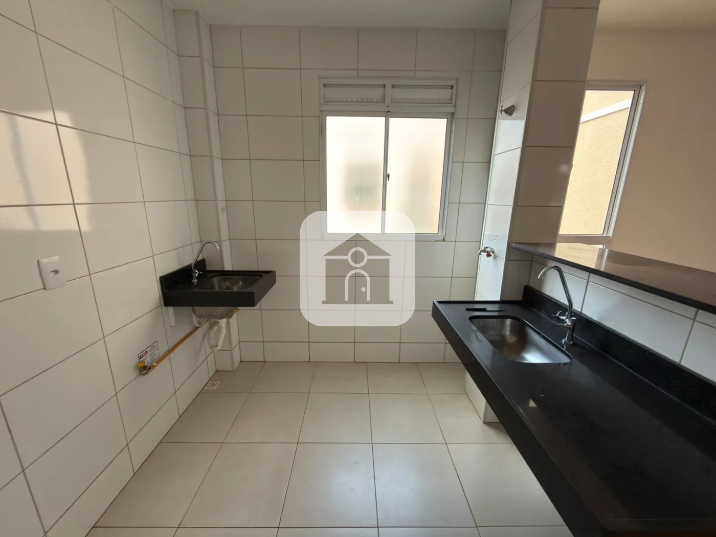 Alugar Apartamento / Padr&atilde;o em Uberlandia R$ 1.150,00 - Foto 5