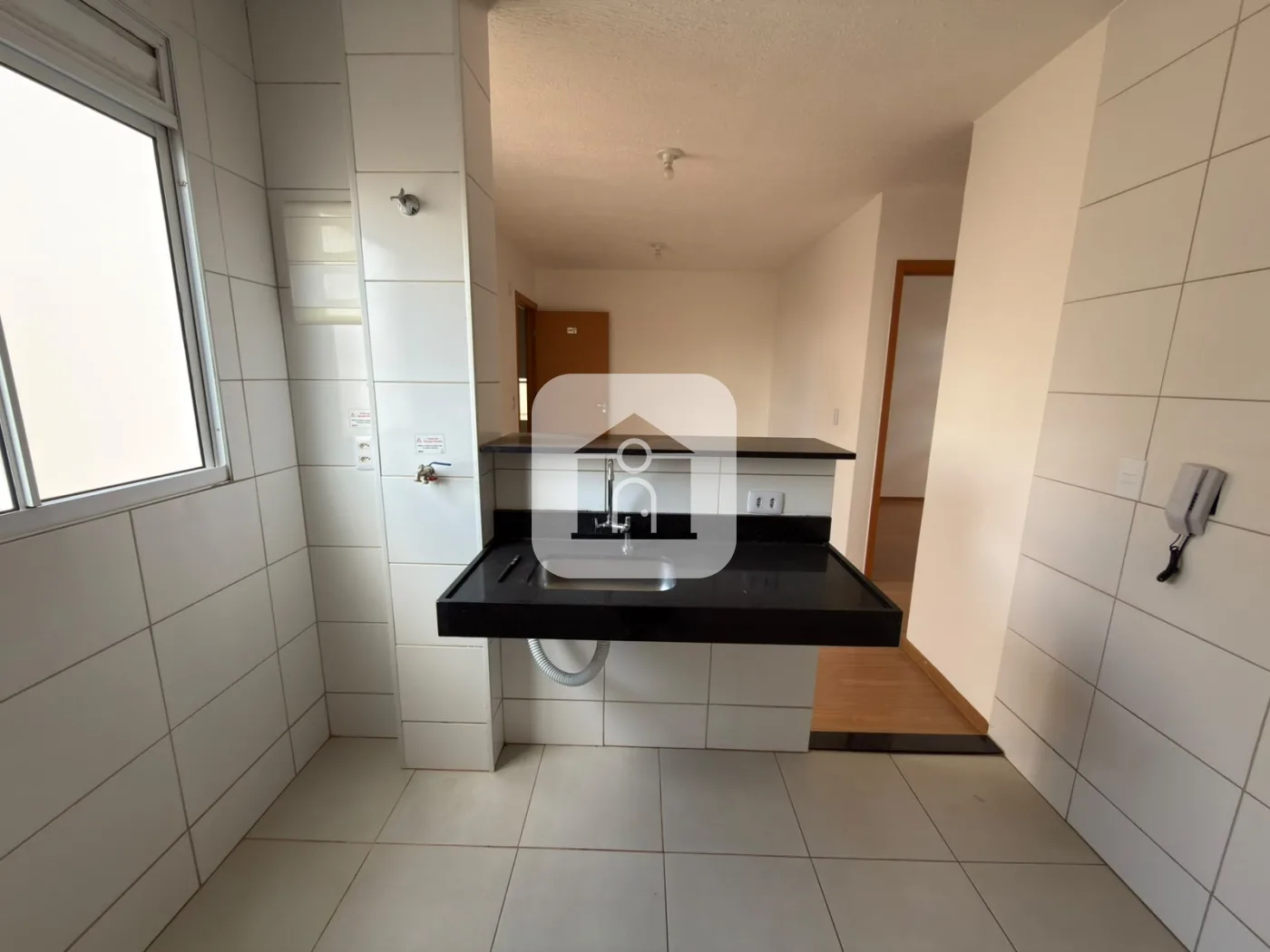 Alugar Apartamento / Padr&atilde;o em Uberlandia R$ 1.150,00 - Foto 6