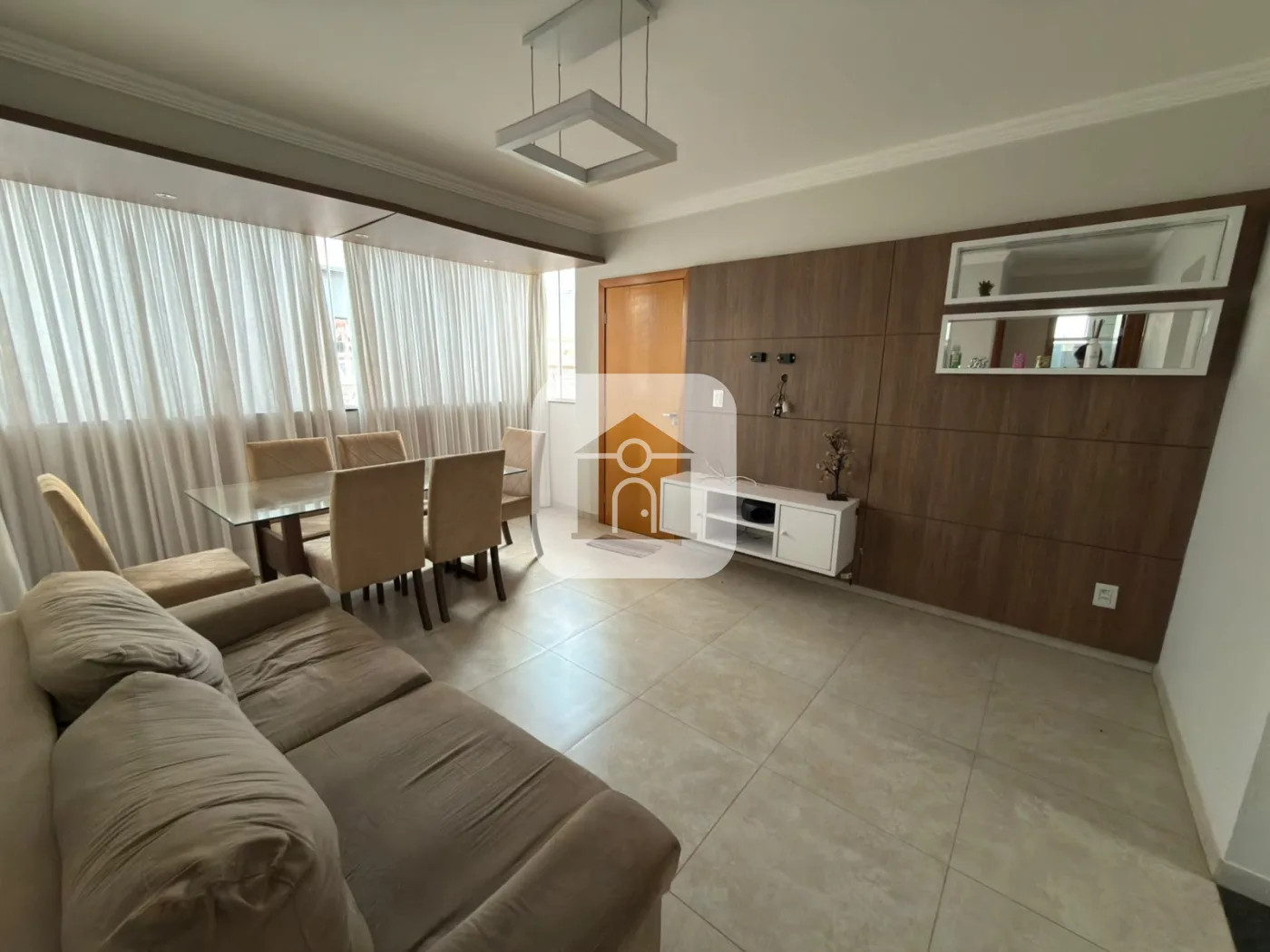 Alugar Apartamento / Padr&atilde;o em Uberl&acirc;ndia R$ 2.400,00 - Foto 2