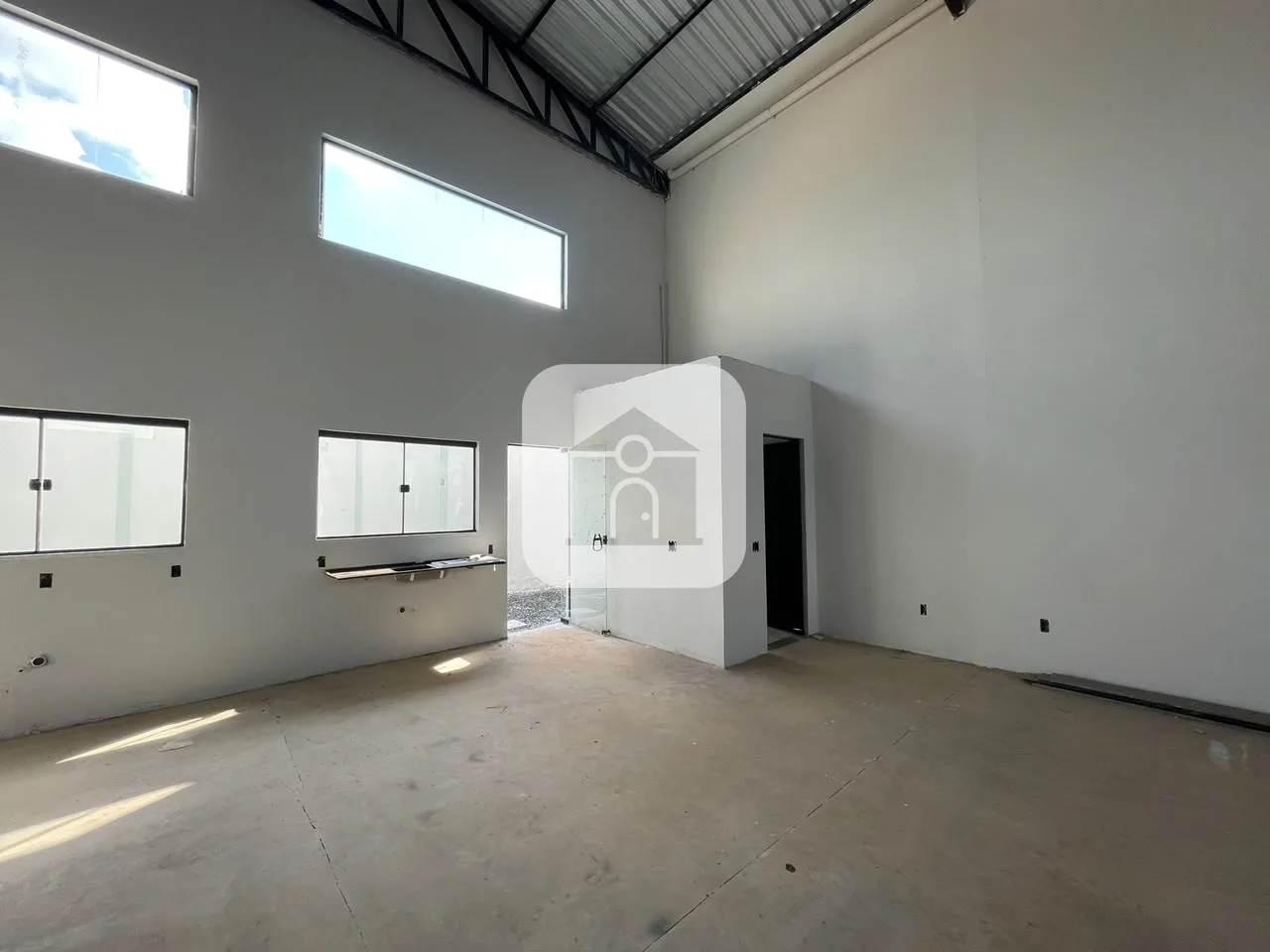 Alugar Comercial / Galp&atilde;o em Uberl&acirc;ndia R$ 6.500,00 - Foto 4