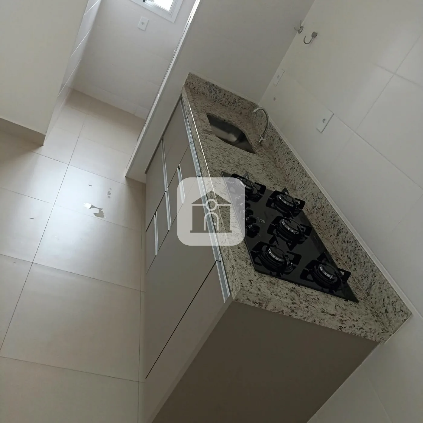 Alugar Apartamento / Padr&atilde;o em Uberl&acirc;ndia R$ 2.000,00 - Foto 4
