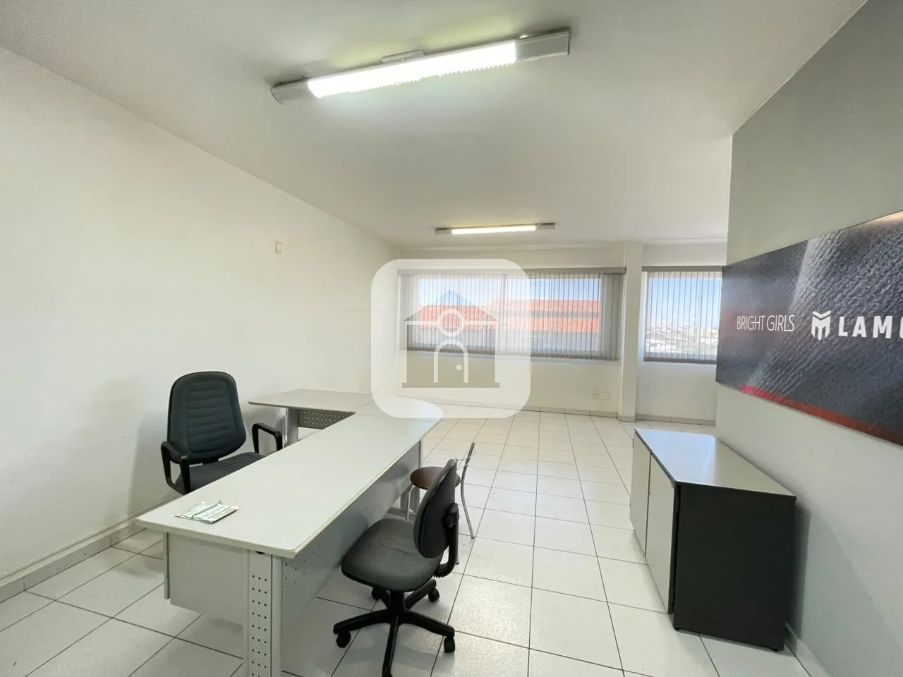 Alugar Comercial / Sala Comercial em Uberl&acirc;ndia R$ 1.500,00 - Foto 3