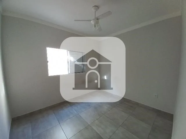 Alugar Casa / Padr&atilde;o em Uberl&acirc;ndia R$ 2.200,00 - Foto 9