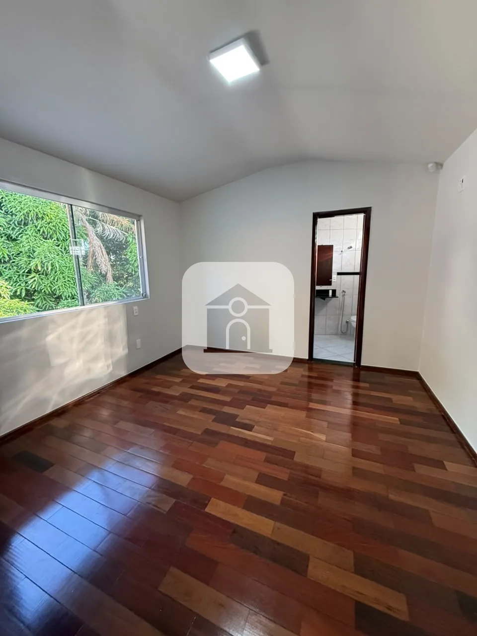 Alugar Casa / Padr&atilde;o em Araguari R$ 3.900,00 - Foto 17