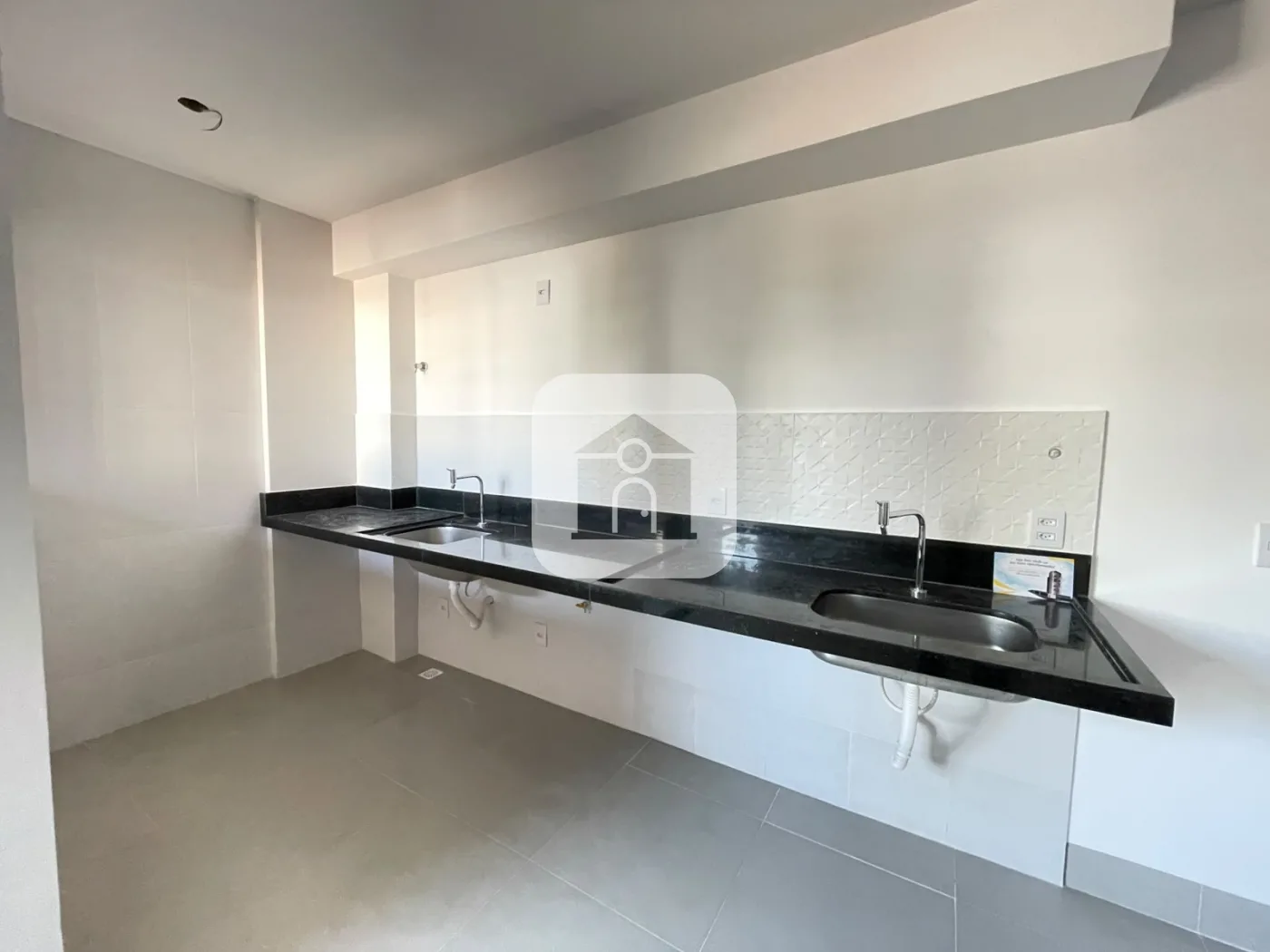 Alugar Apartamento / Padr&atilde;o em Uberl&acirc;ndia R$ 2.800,00 - Foto 2