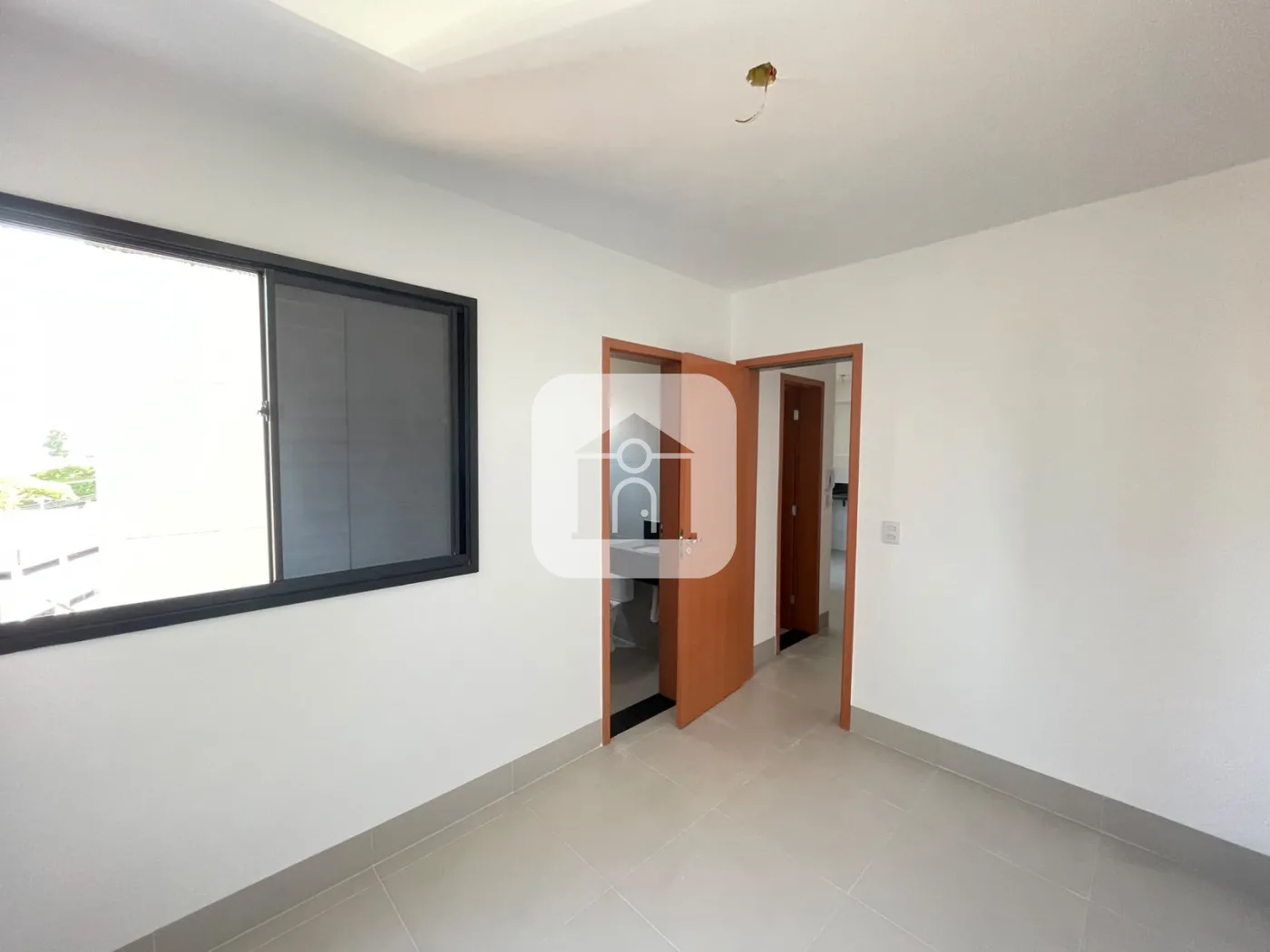 Alugar Apartamento / Padr&atilde;o em Uberl&acirc;ndia R$ 2.800,00 - Foto 8