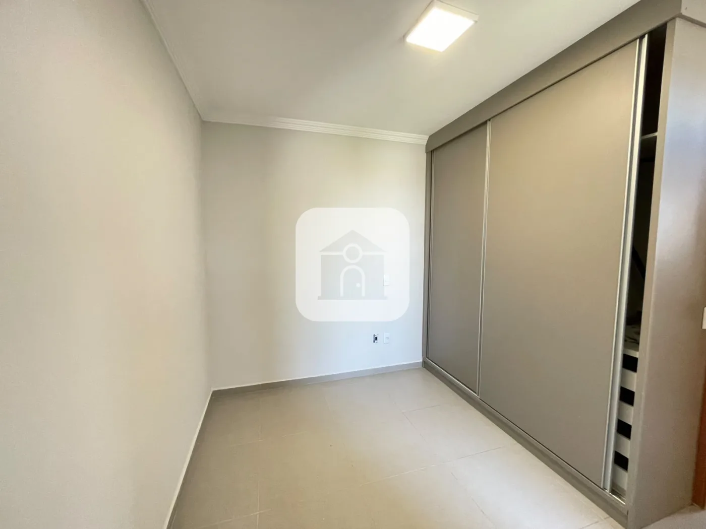 Alugar Apartamento / Padr&atilde;o em Uberl&acirc;ndia R$ 2.300,00 - Foto 8