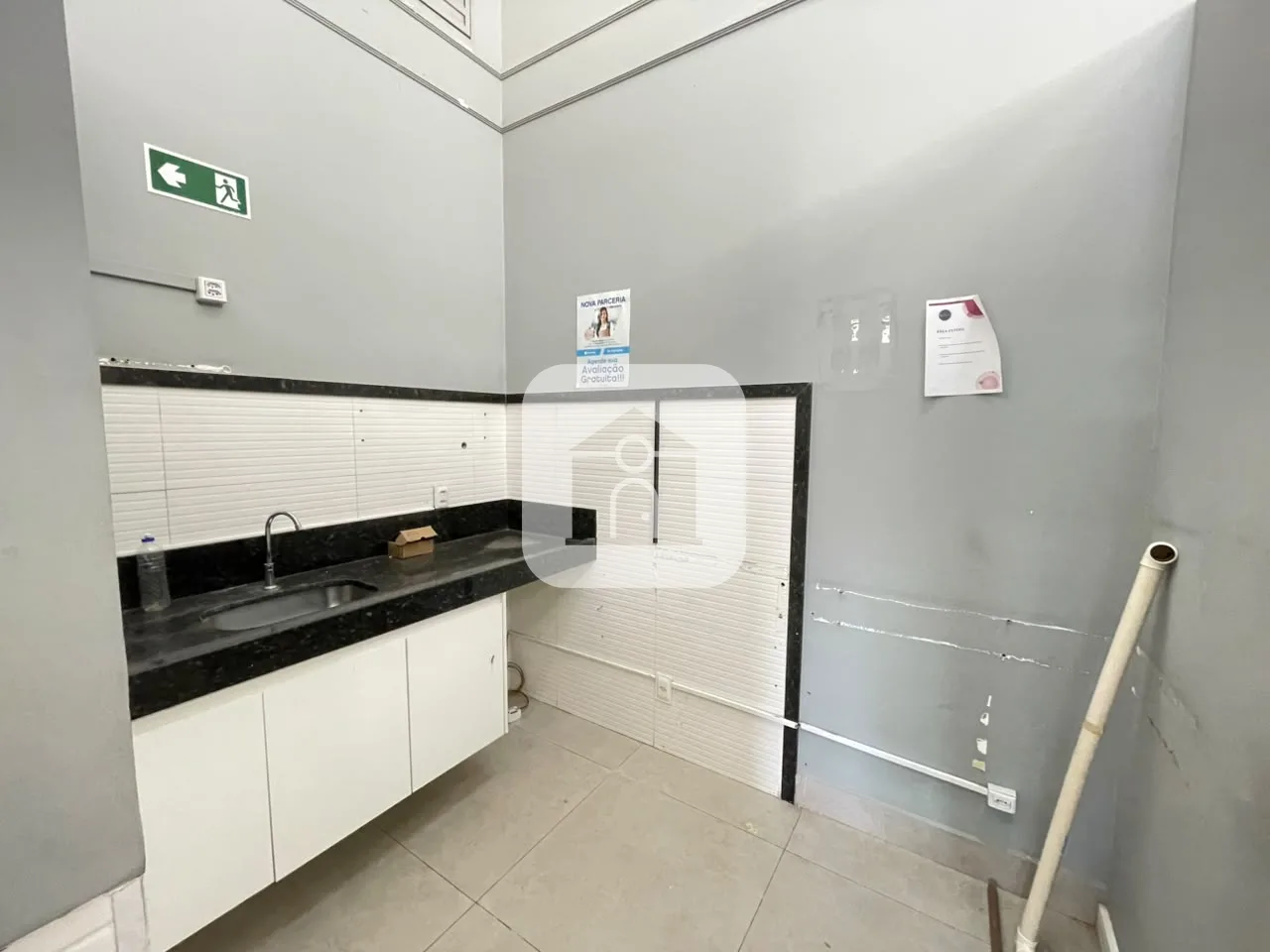 Alugar Comercial / Loja em Uberl&acirc;ndia R$ 6.000,00 - Foto 8