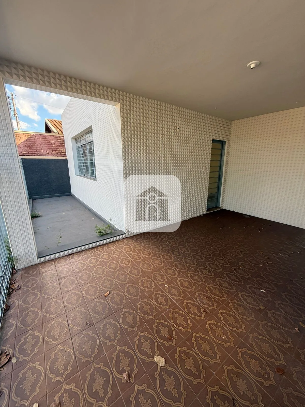 Alugar Casa / Padr&atilde;o em Araguari R$ 2.500,00 - Foto 2