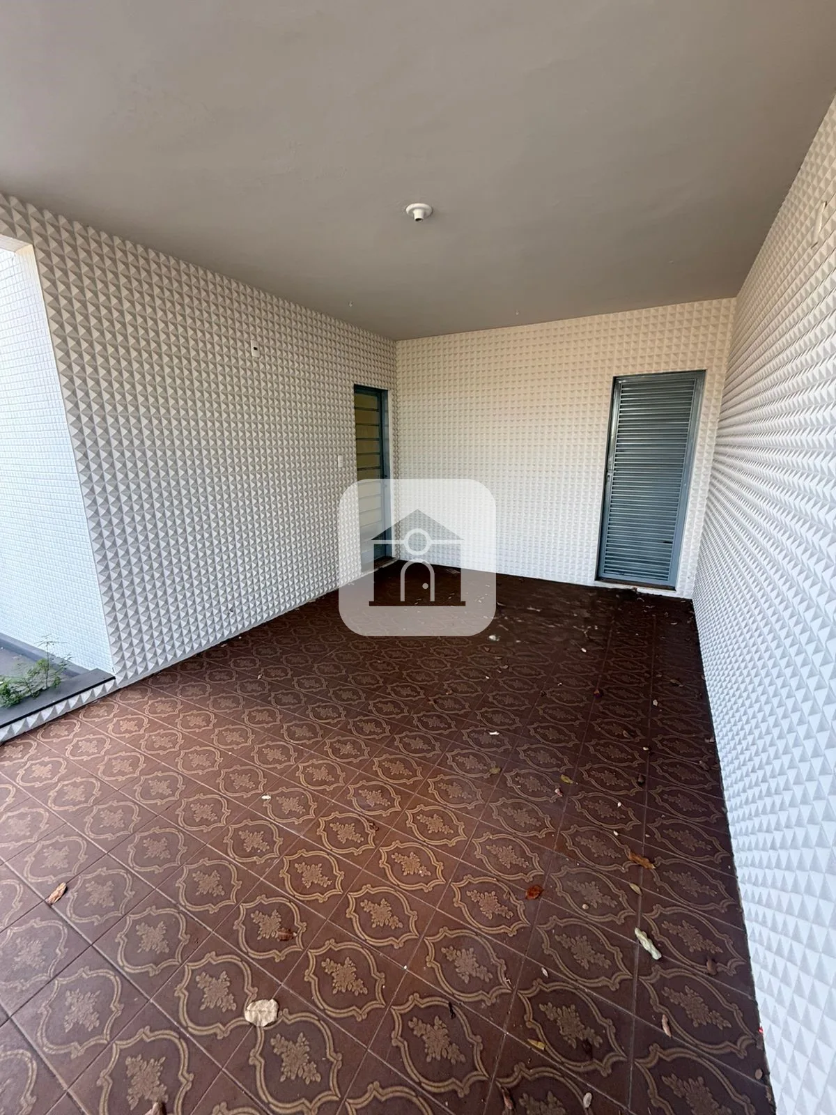 Alugar Casa / Padr&atilde;o em Araguari R$ 2.500,00 - Foto 3