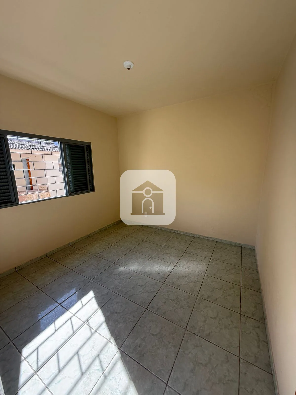 Alugar Casa / Padr&atilde;o em Araguari R$ 2.500,00 - Foto 10