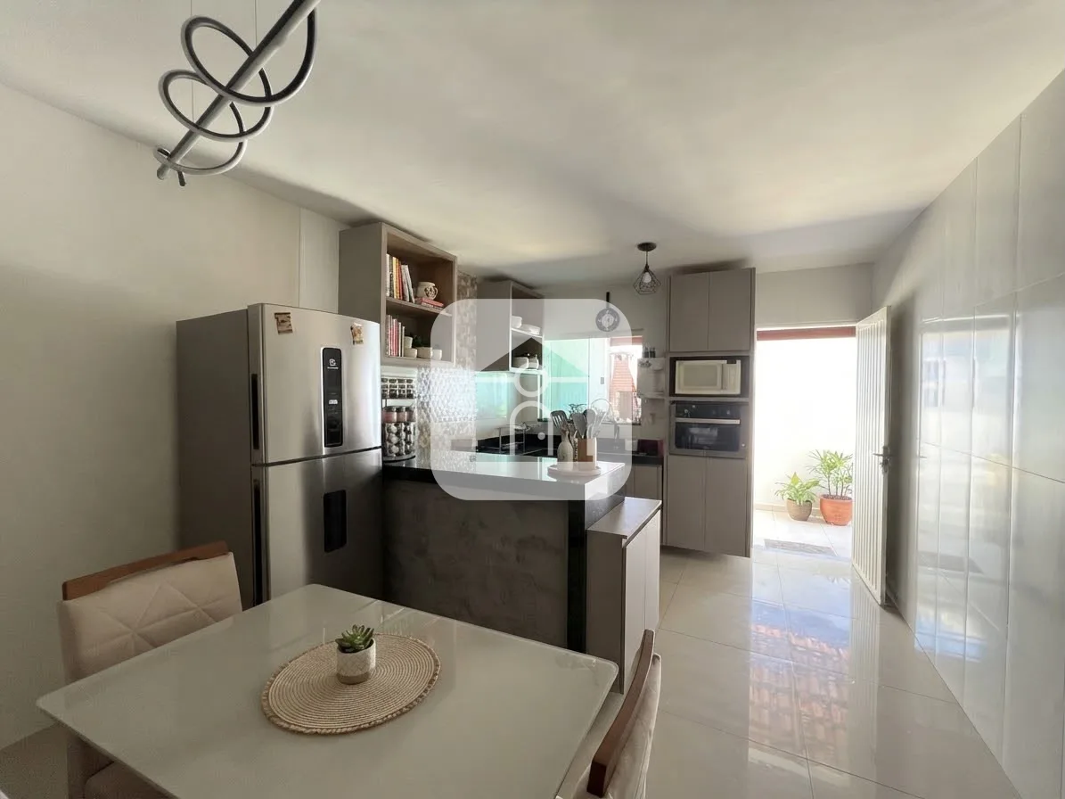 Alugar Casa / Padr&atilde;o em Uberl&acirc;ndia R$ 2.500,00 - Foto 4