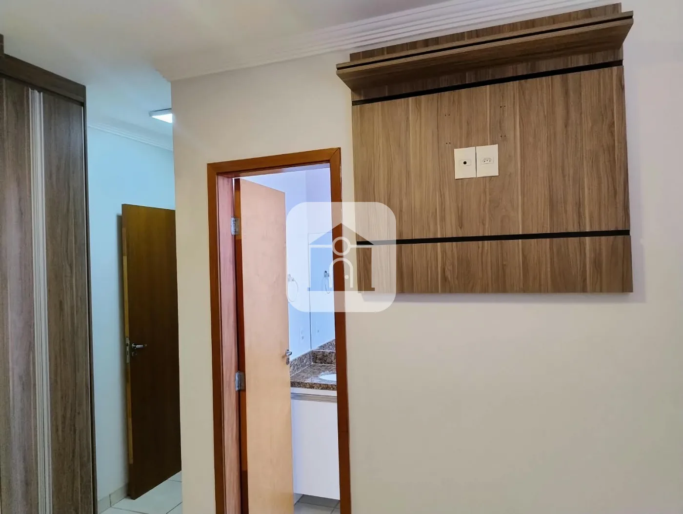 Alugar Apartamento / Padr&atilde;o em Uberl&acirc;ndia R$ 1.800,00 - Foto 7