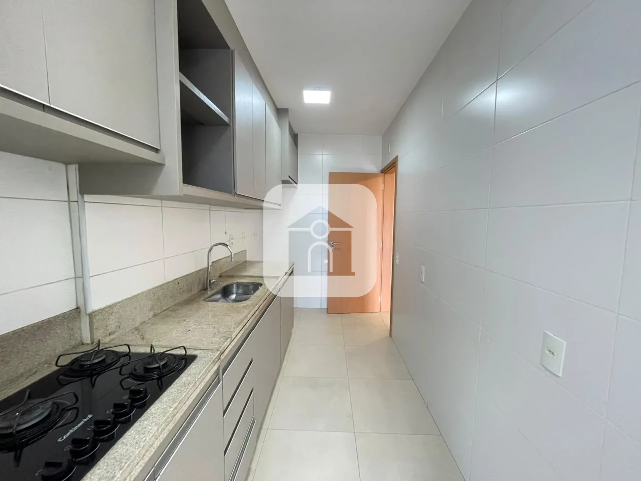 Alugar Apartamento / Padr&atilde;o em Uberlandia R$ 3.900,00 - Foto 3