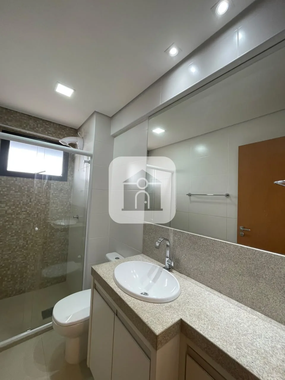 Alugar Apartamento / Padr&atilde;o em Uberlandia R$ 3.900,00 - Foto 8