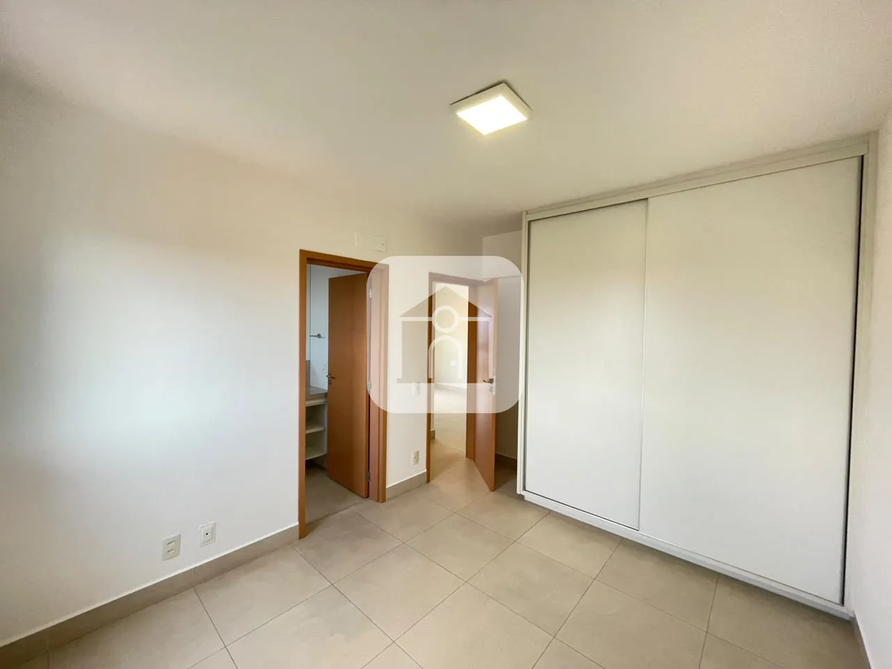 Alugar Apartamento / Padr&atilde;o em Uberlandia R$ 3.900,00 - Foto 12