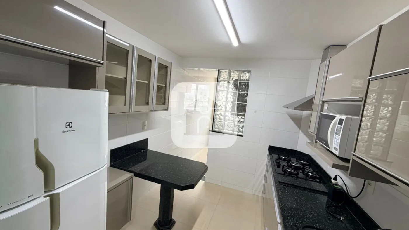 Alugar Apartamento / Padr&atilde;o em Uberl&acirc;ndia R$ 3.800,00 - Foto 6