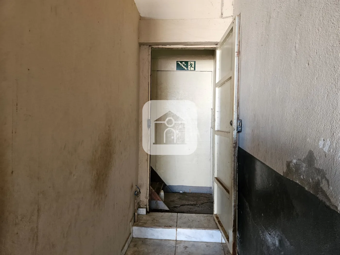 Alugar Comercial / Galp&atilde;o em Uberl&acirc;ndia R$ 3.800,00 - Foto 15