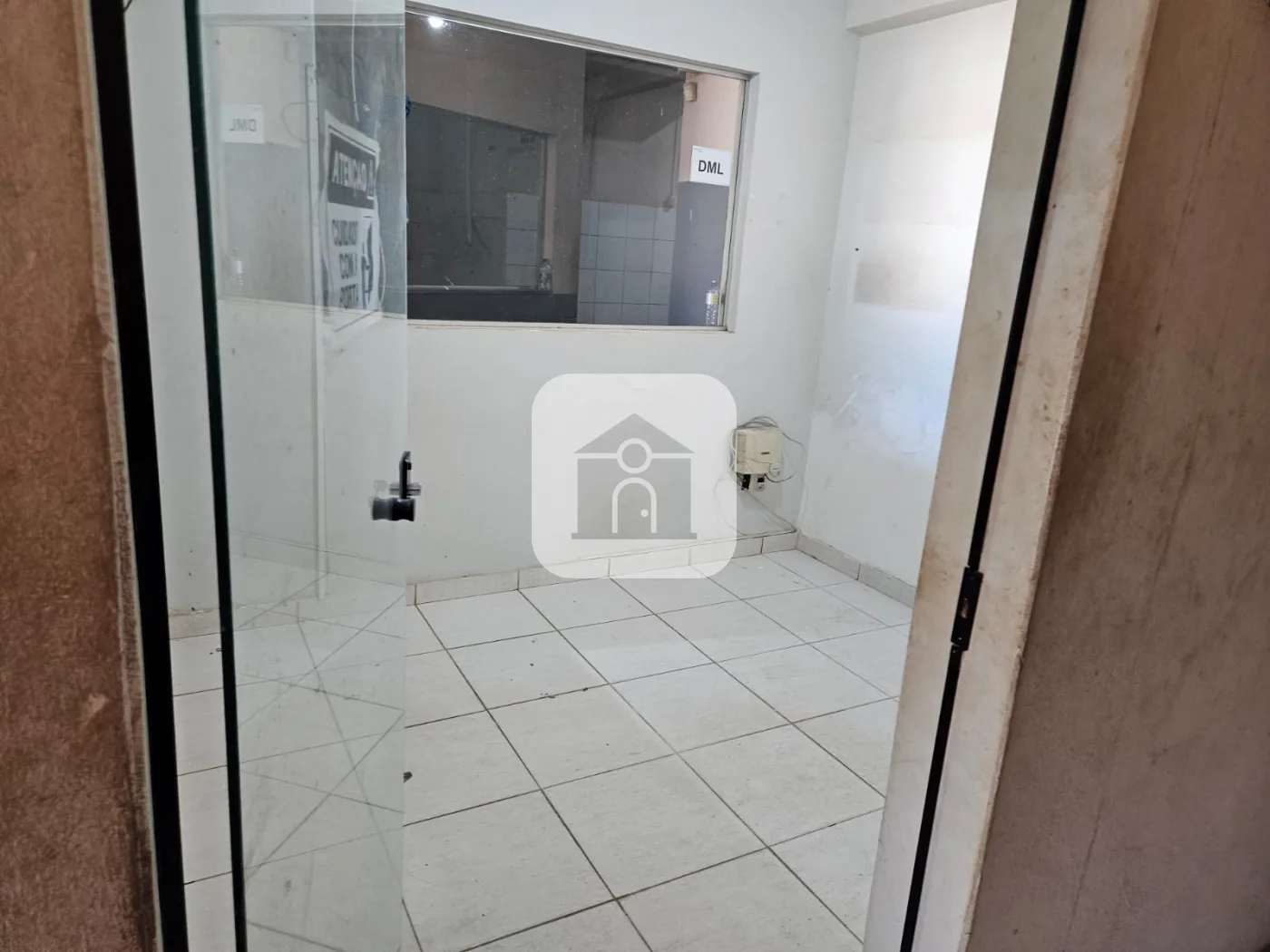 Alugar Comercial / Galp&atilde;o em Uberl&acirc;ndia R$ 3.800,00 - Foto 10