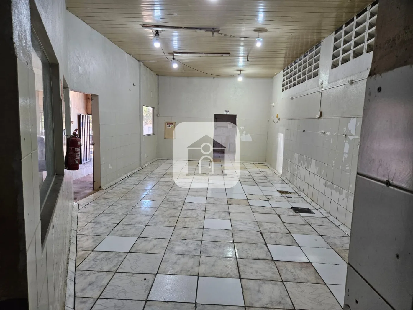 Alugar Comercial / Galp&atilde;o em Uberl&acirc;ndia R$ 3.800,00 - Foto 7