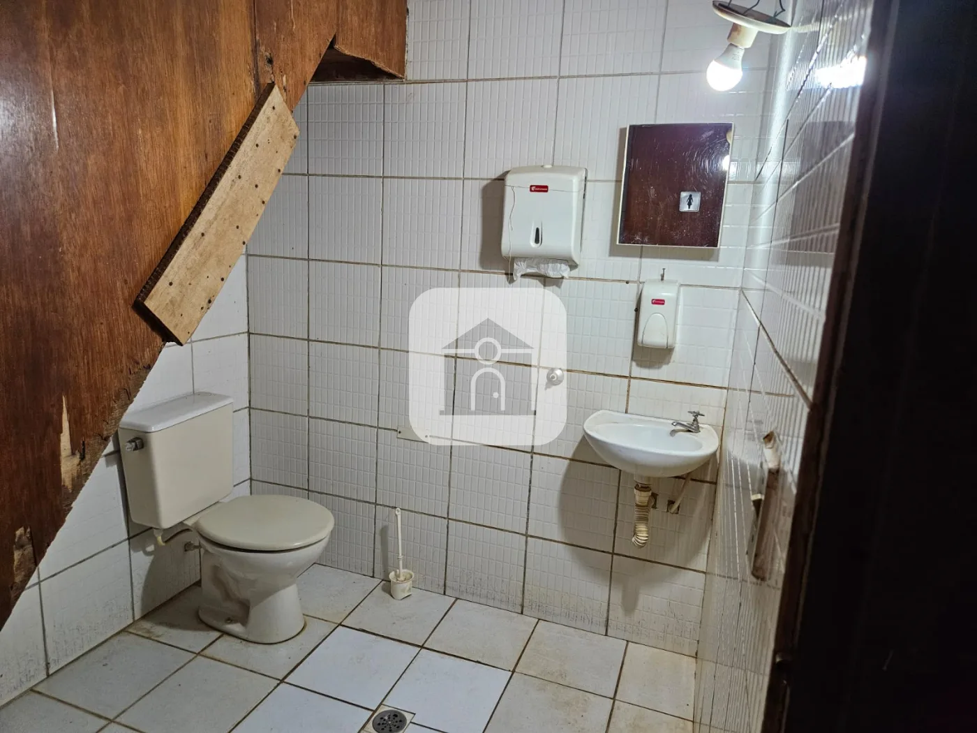 Alugar Comercial / Galp&atilde;o em Uberl&acirc;ndia R$ 3.800,00 - Foto 12